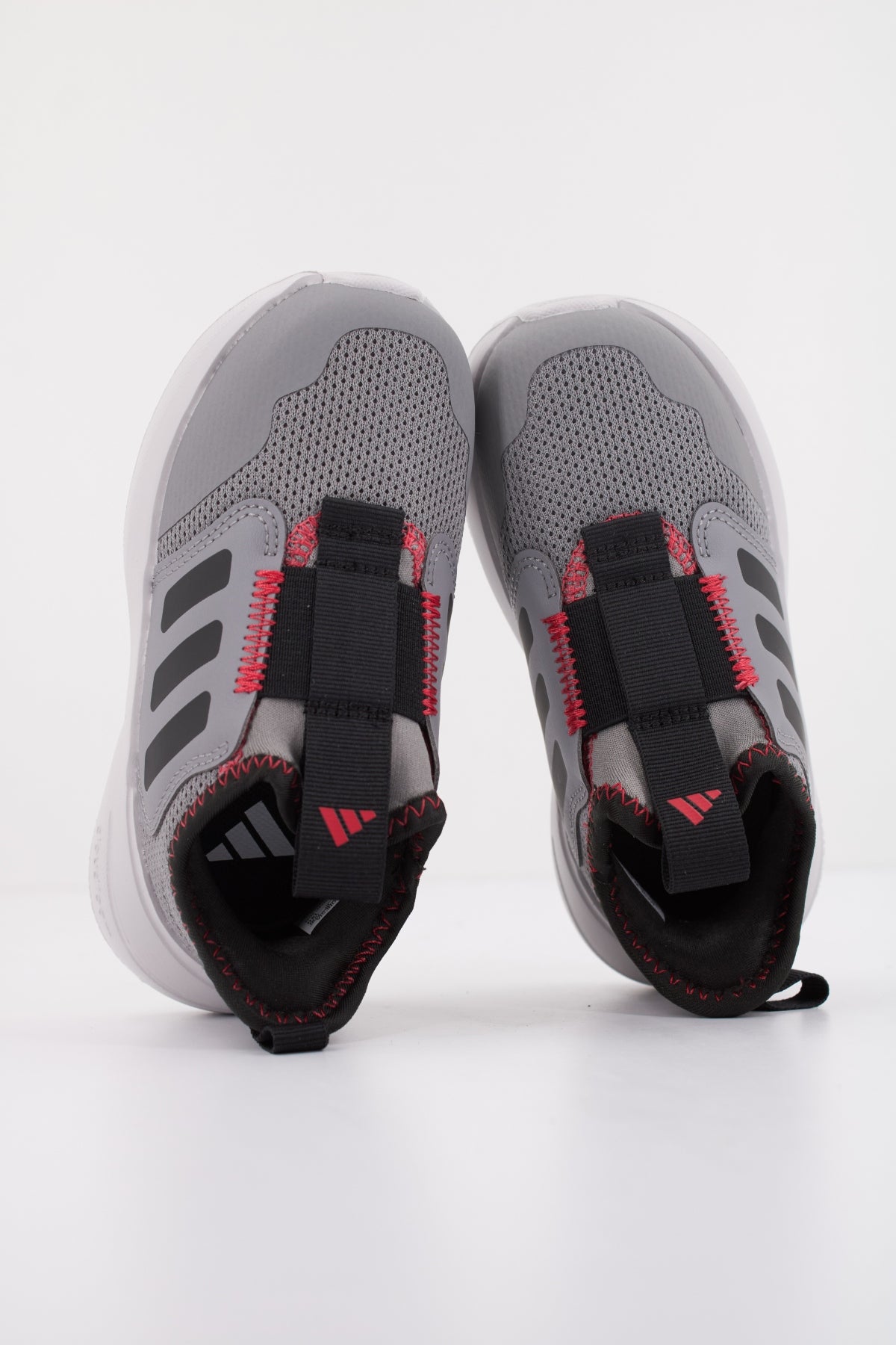 ADIDAS TENSAUR COMFORT AC en color GRIS (3)