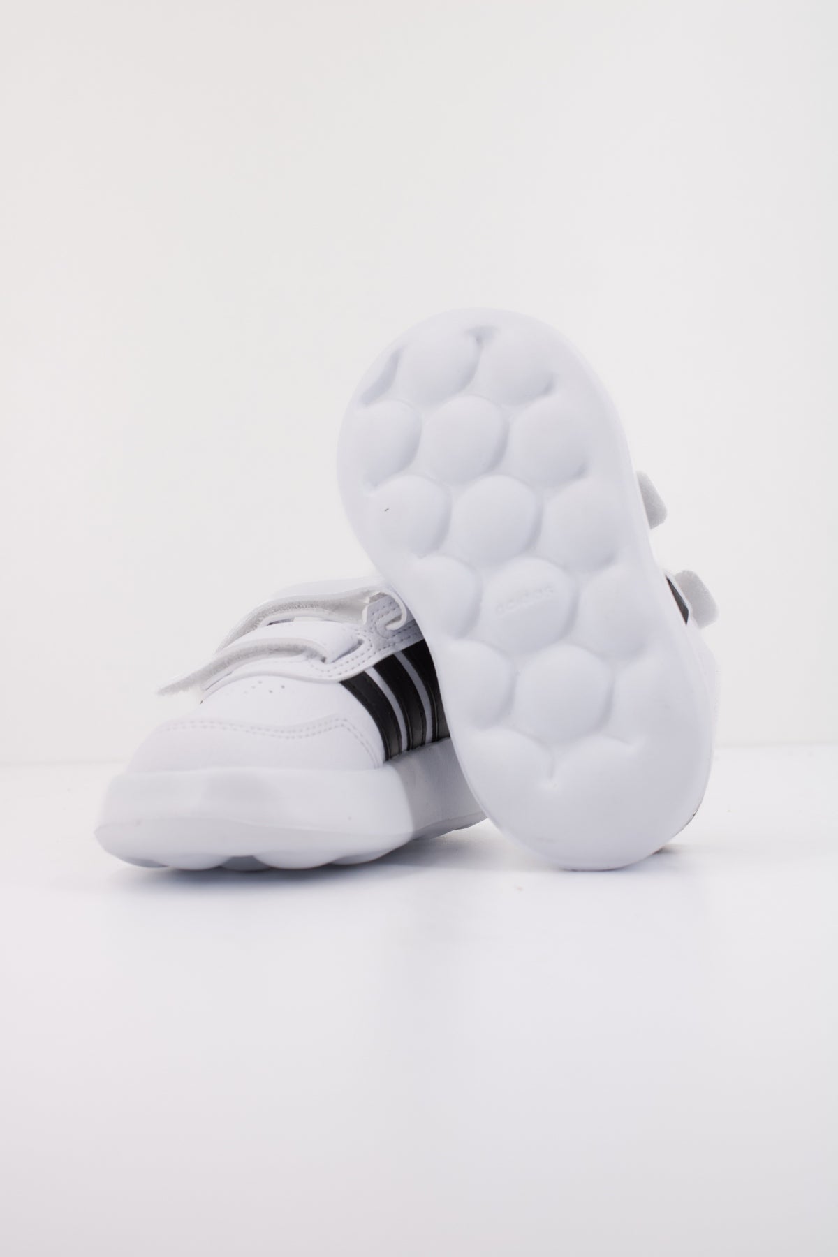 ADIDAS BREAKNET . CF I en color BLANCO (5)