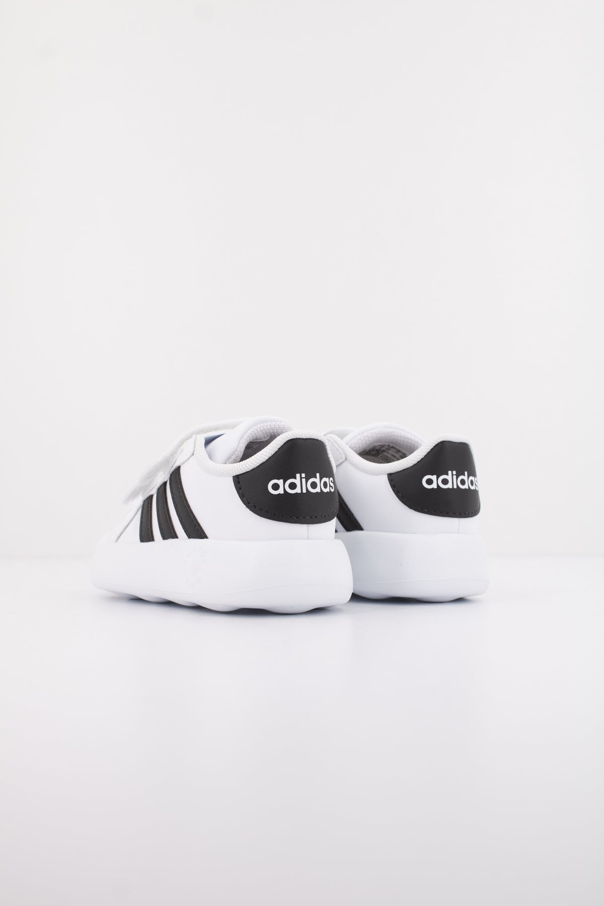 ADIDAS GRAND COURT . CF en color BLANCO (4)