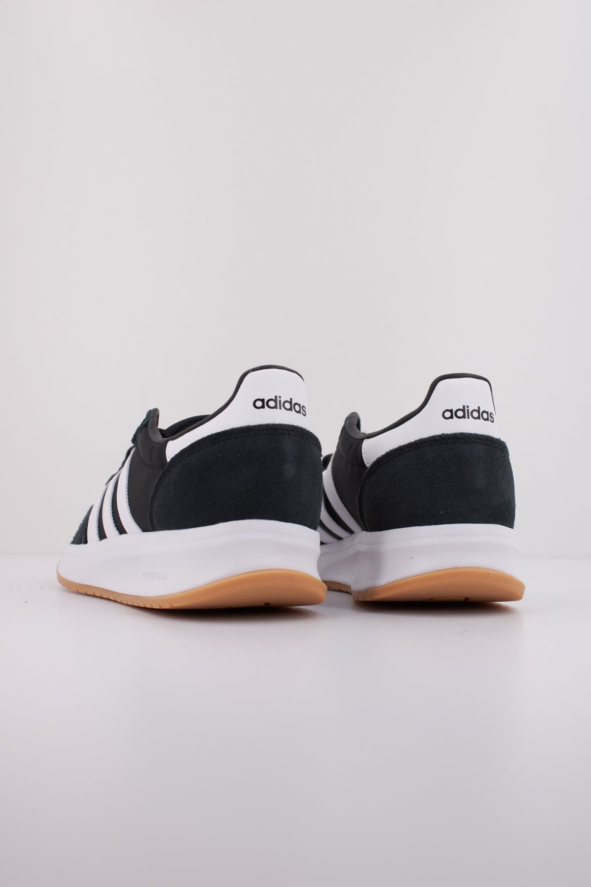 ADIDAS RUN s . en color NEGRO (4)