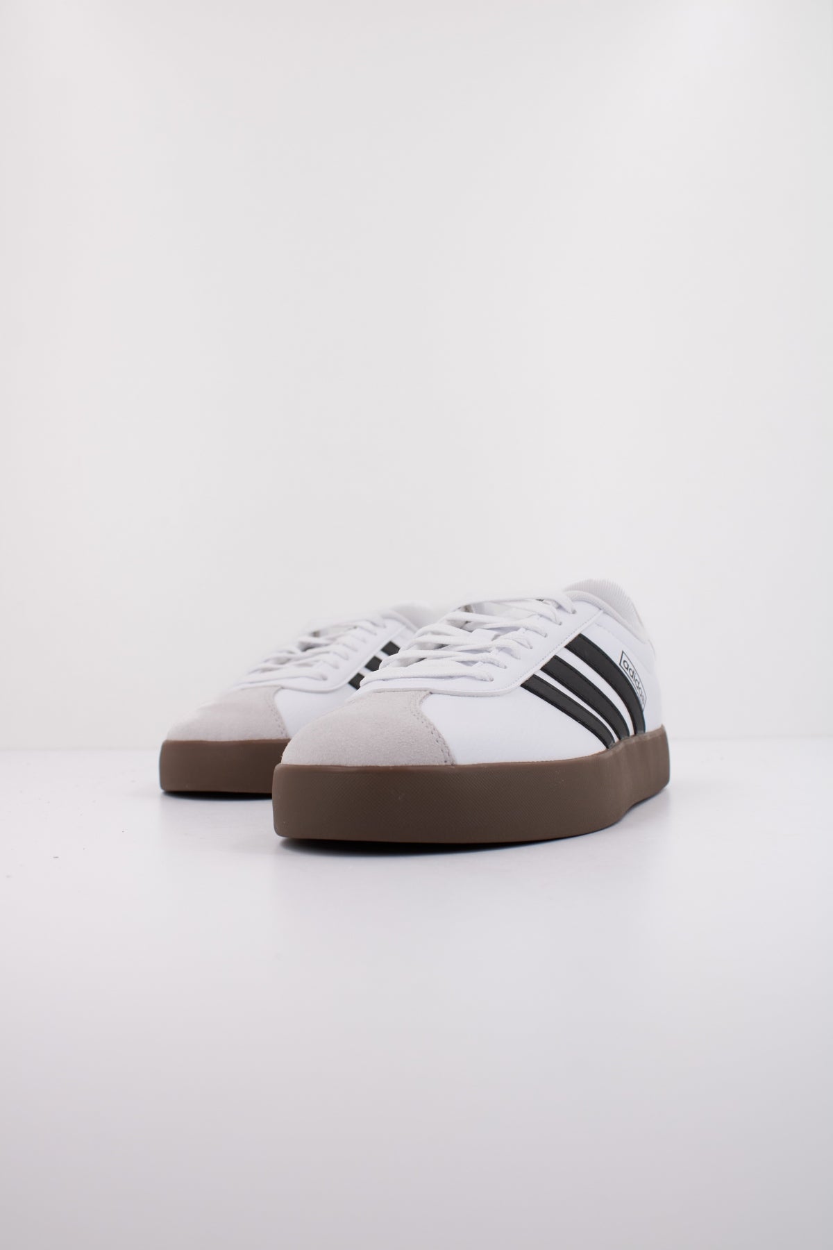 ADIDAS VL COURT . en color BLANCO (2)