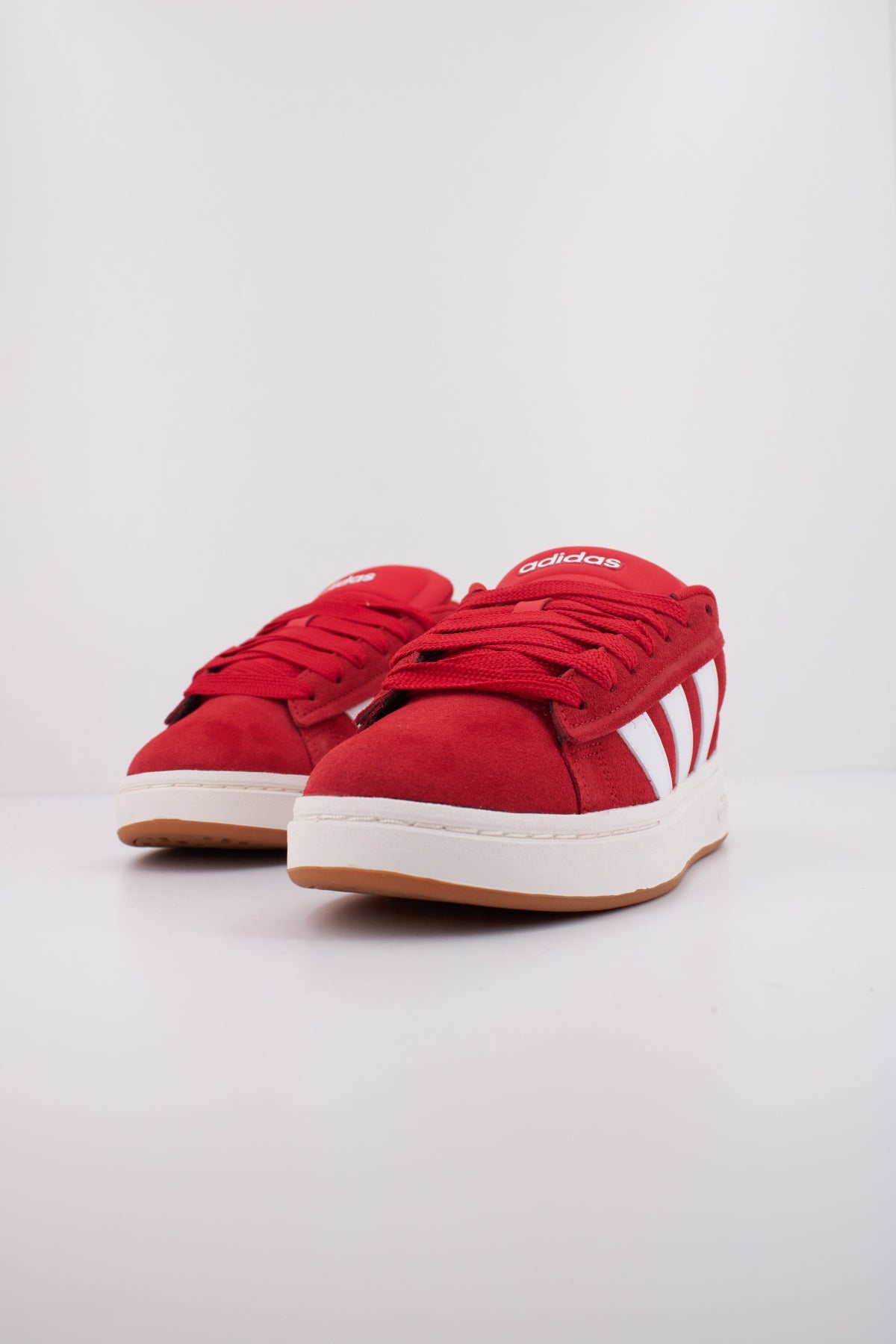 ADIDAS COURT ALPHA en color ROJO (2)