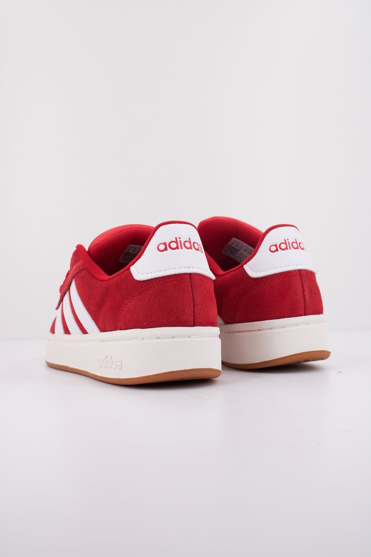 ADIDAS COURT ALPHA en color ROJO (4)