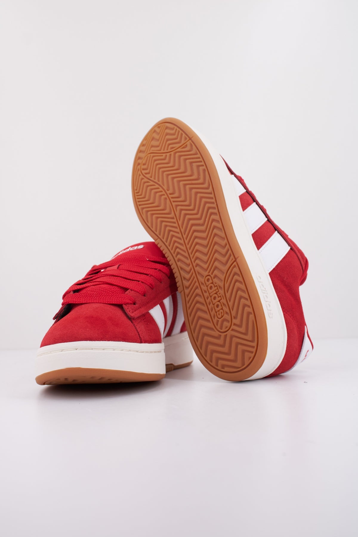 ADIDAS COURT ALPHA en color ROJO (5)