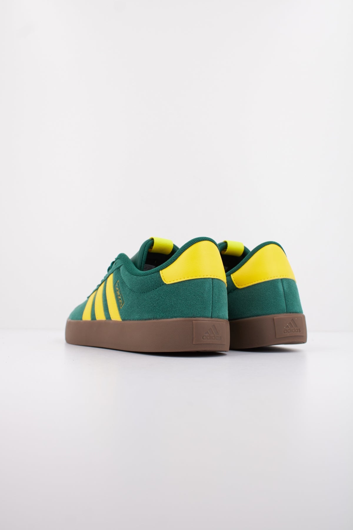 ADIDAS COURT . en color VERDE (4)