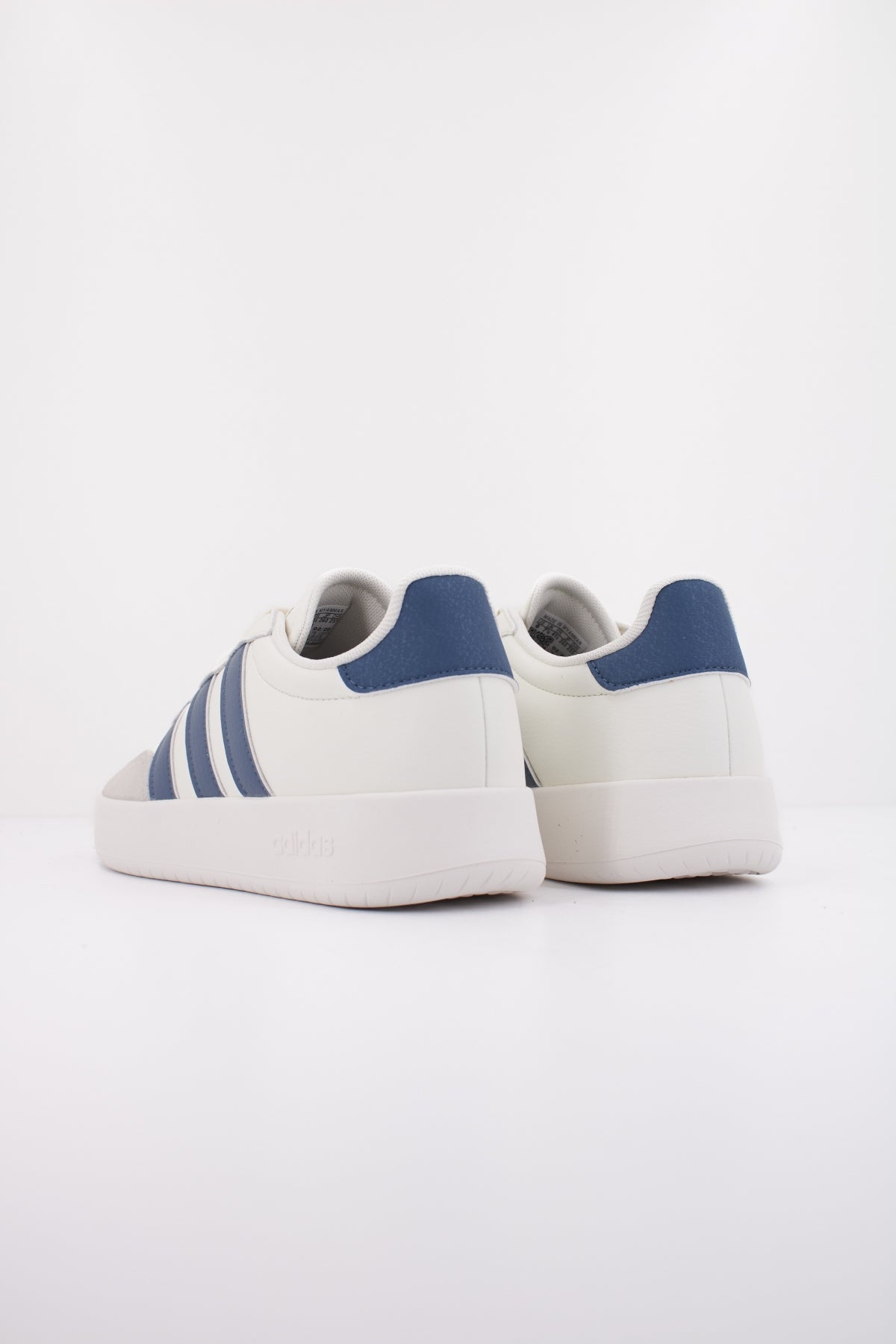 ADIDAS BARREDA en color BLANCO (4)