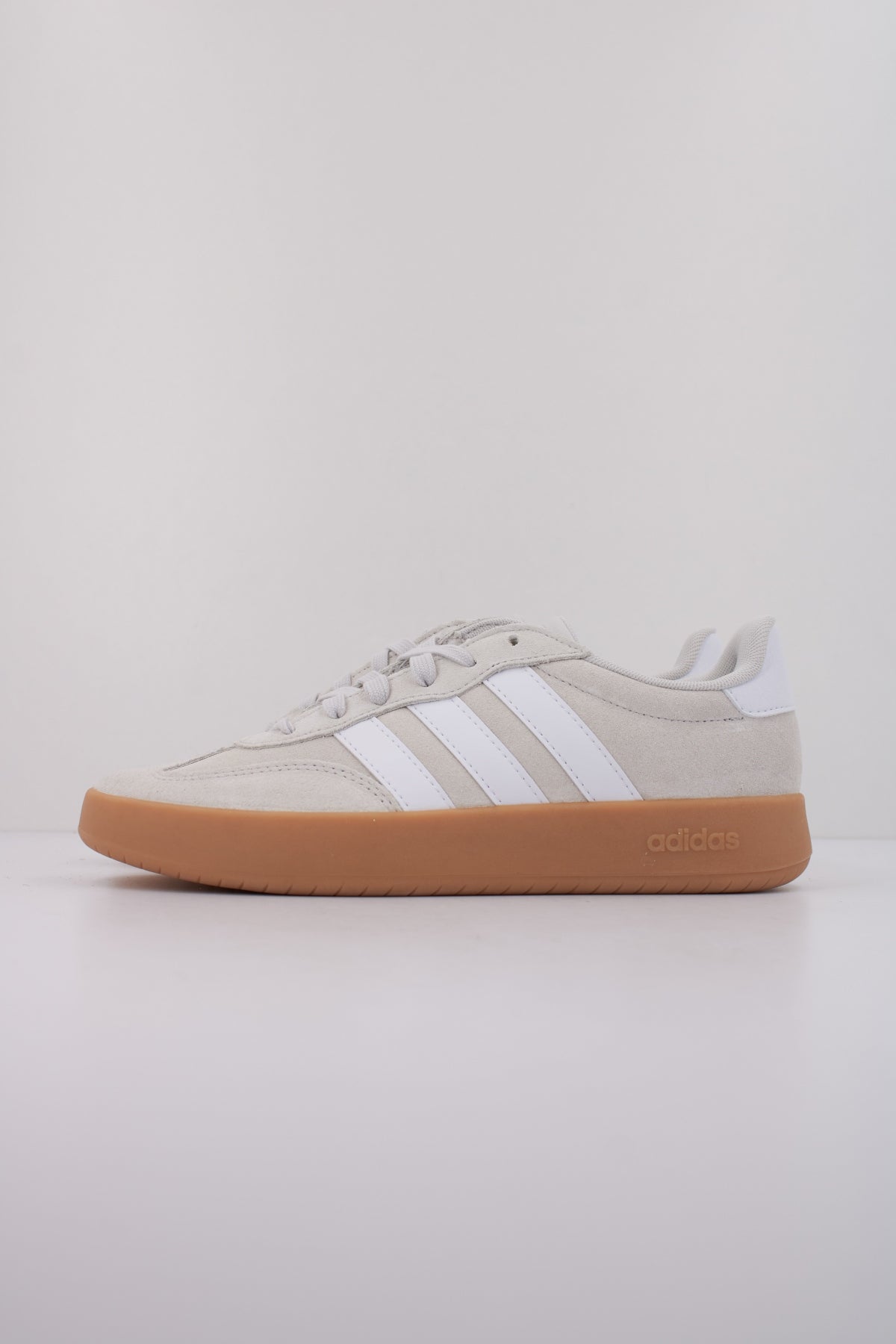 ADIDAS BARREDA en color BEIS (1)