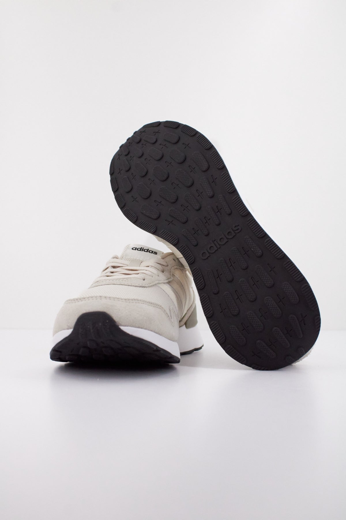 ADIDAS RUN s . en color BEIS (5)