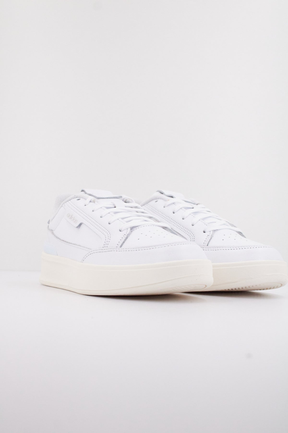 ADIDAS ASPYRE en color BLANCO  (2)