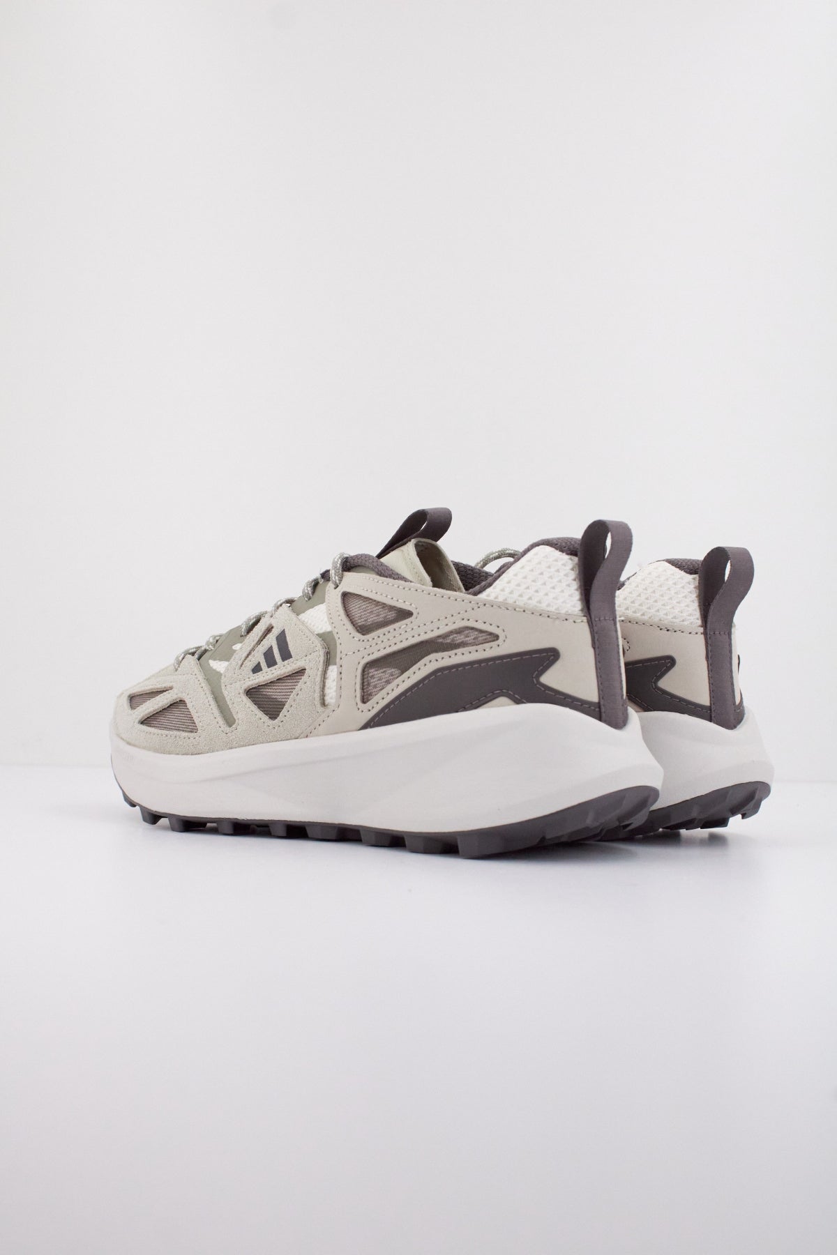 ADIDAS  KANTAI TRAIL  en color VERDE  (5)