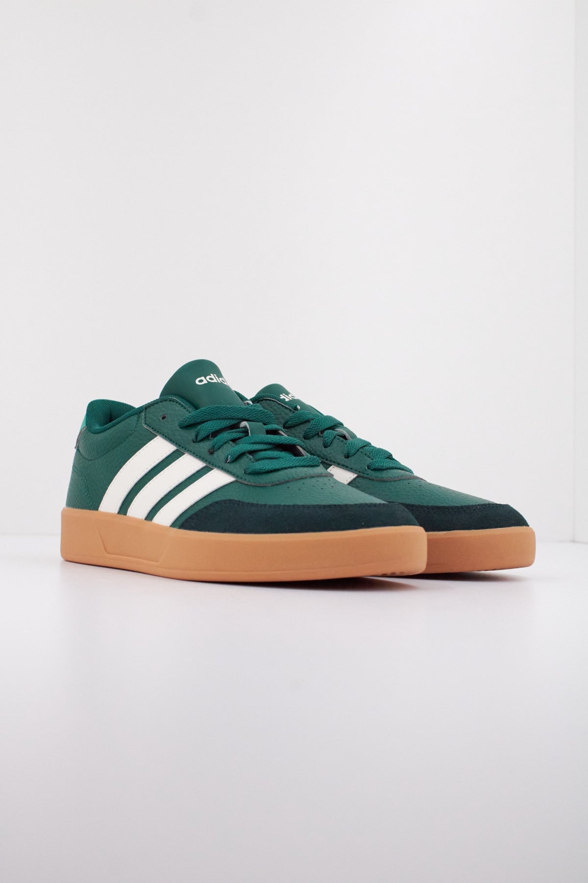 ADIDAS BREAKNET . en color VERDE  (2)