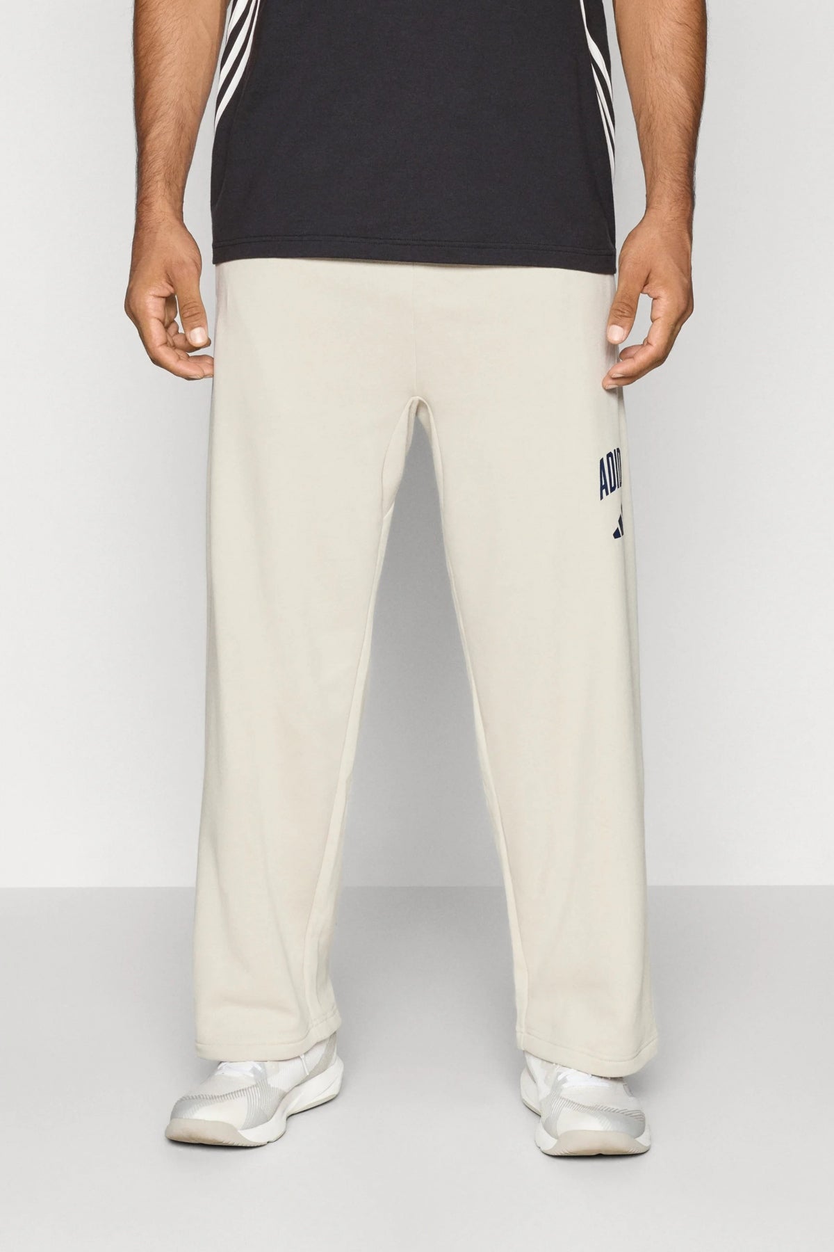 ADIDAS M COLLEGIATE PT en color GRIS (1)