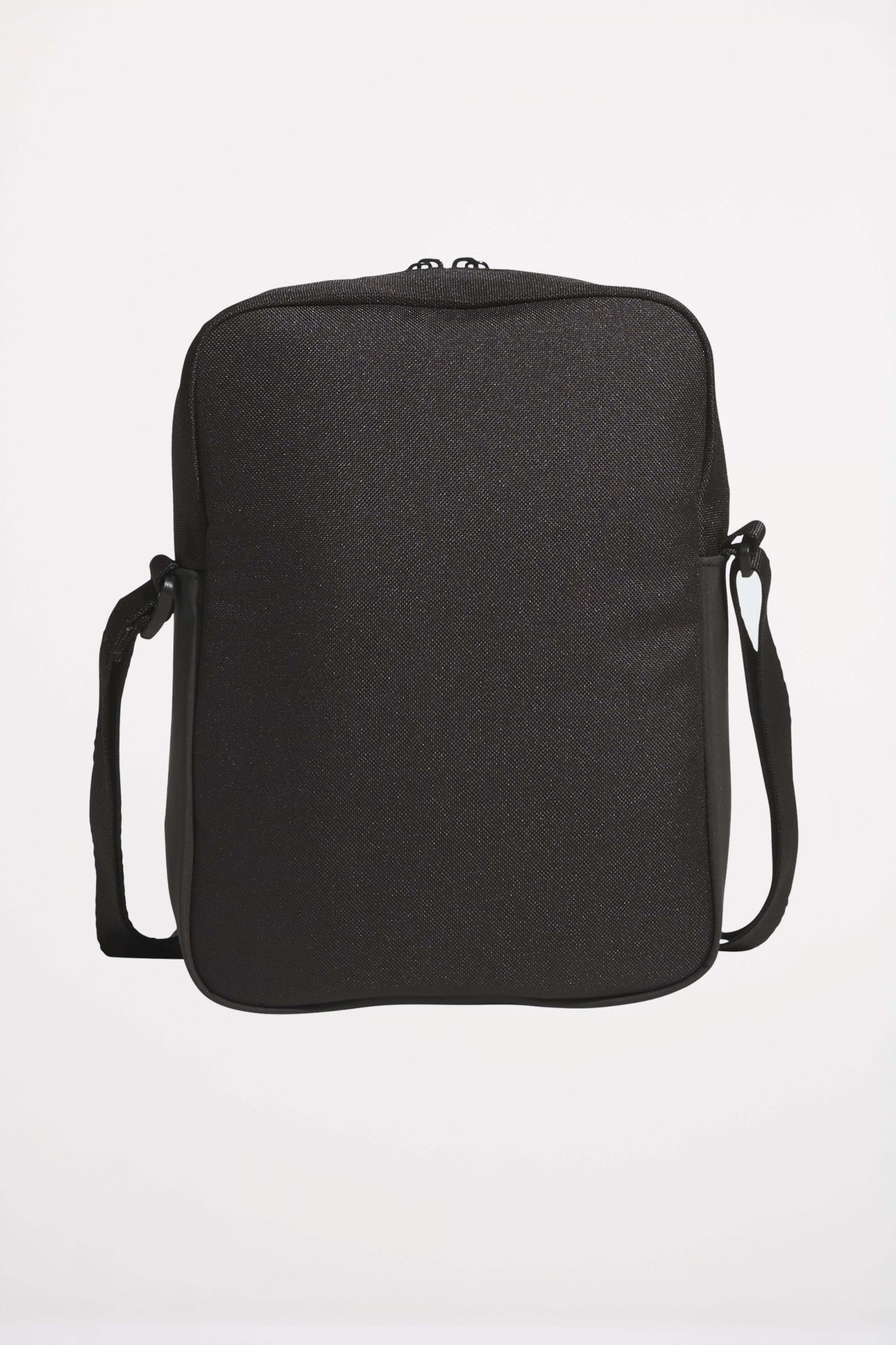 ADIDAS ESS ORGANIZER en color NEGRO  (2)