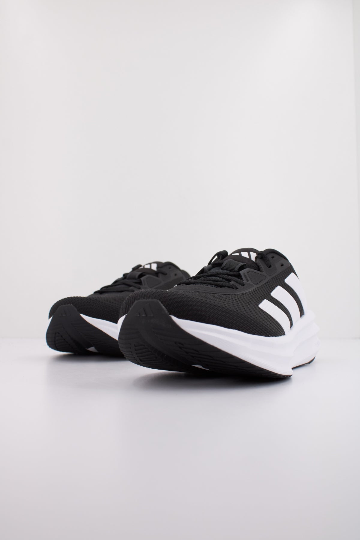 ADIDAS GALAXY M en color NEGRO (2)