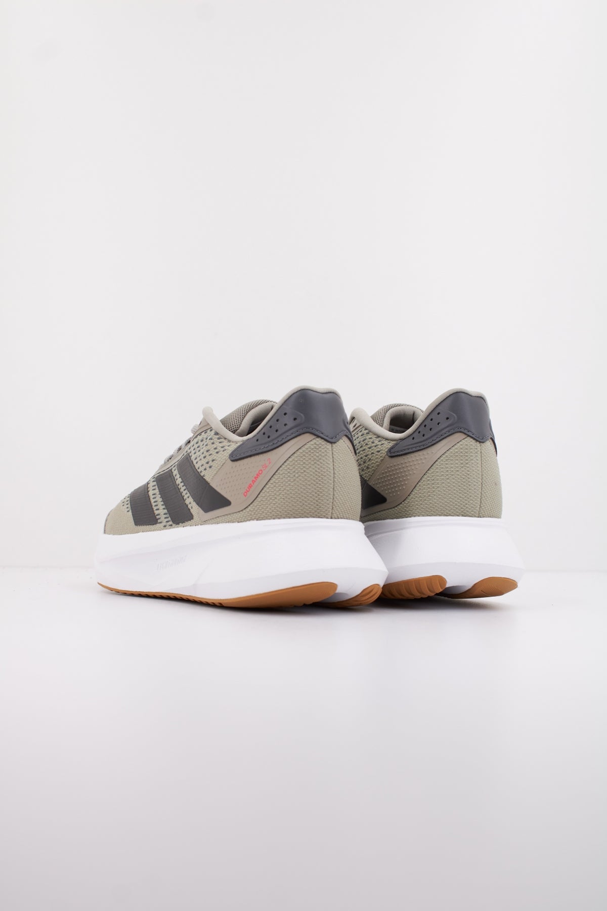 ADIDAS DURAMO SL M en color BEIS (4)