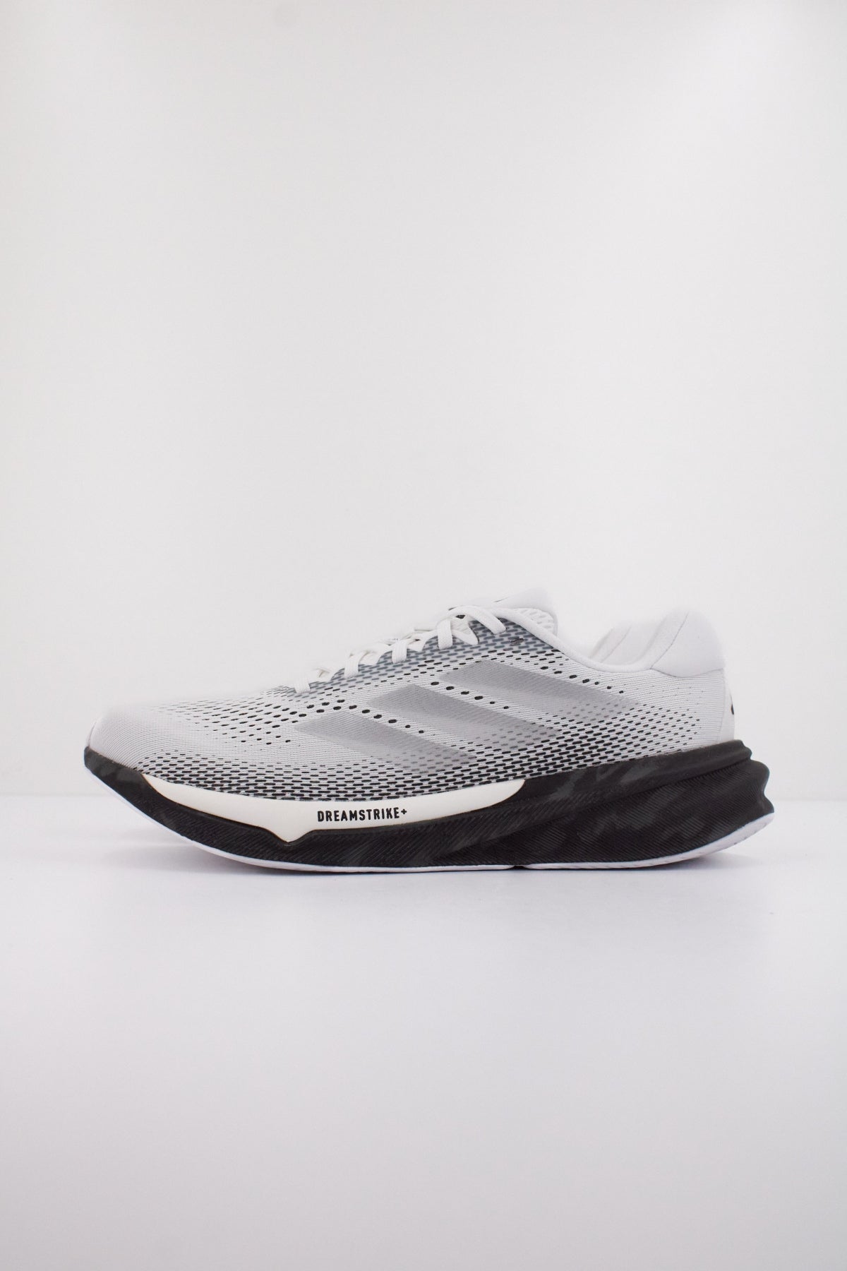 ADIDAS SUPERNOVA STRIDE en color BLANCO (1)