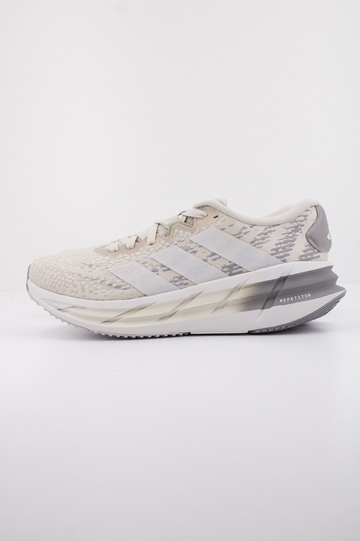 ADIDAS ADISTAR M en color BEIS (1)