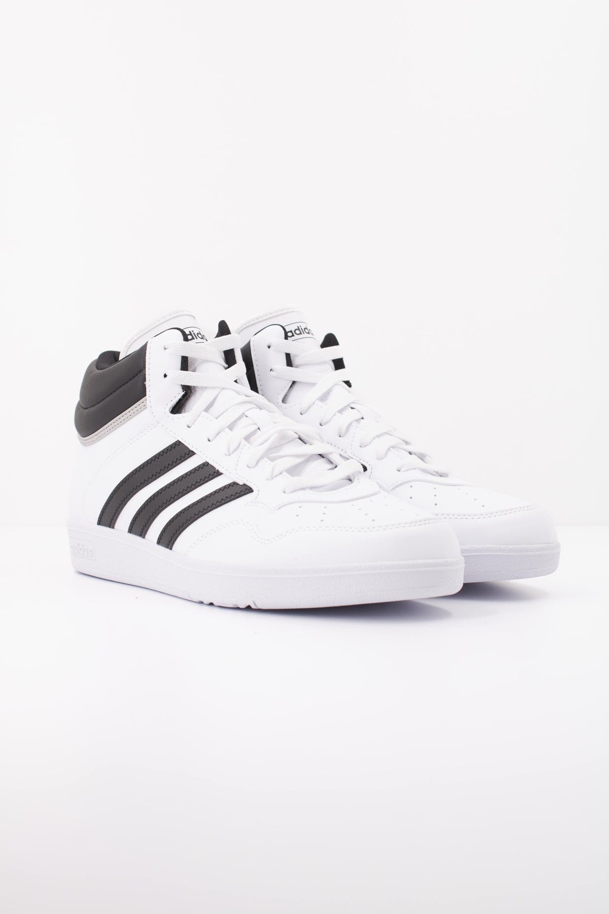 ADIDAS HOOPS . MID en color BLANCO (2)