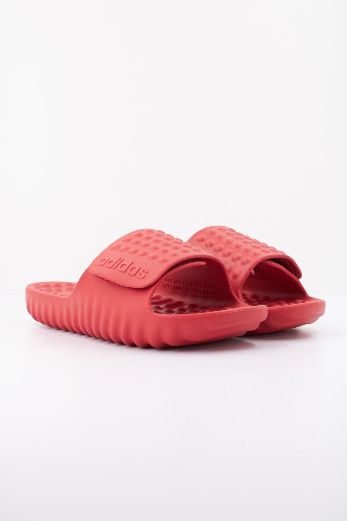 ADIDAS ADISSAGE REC en color ROJO (2)