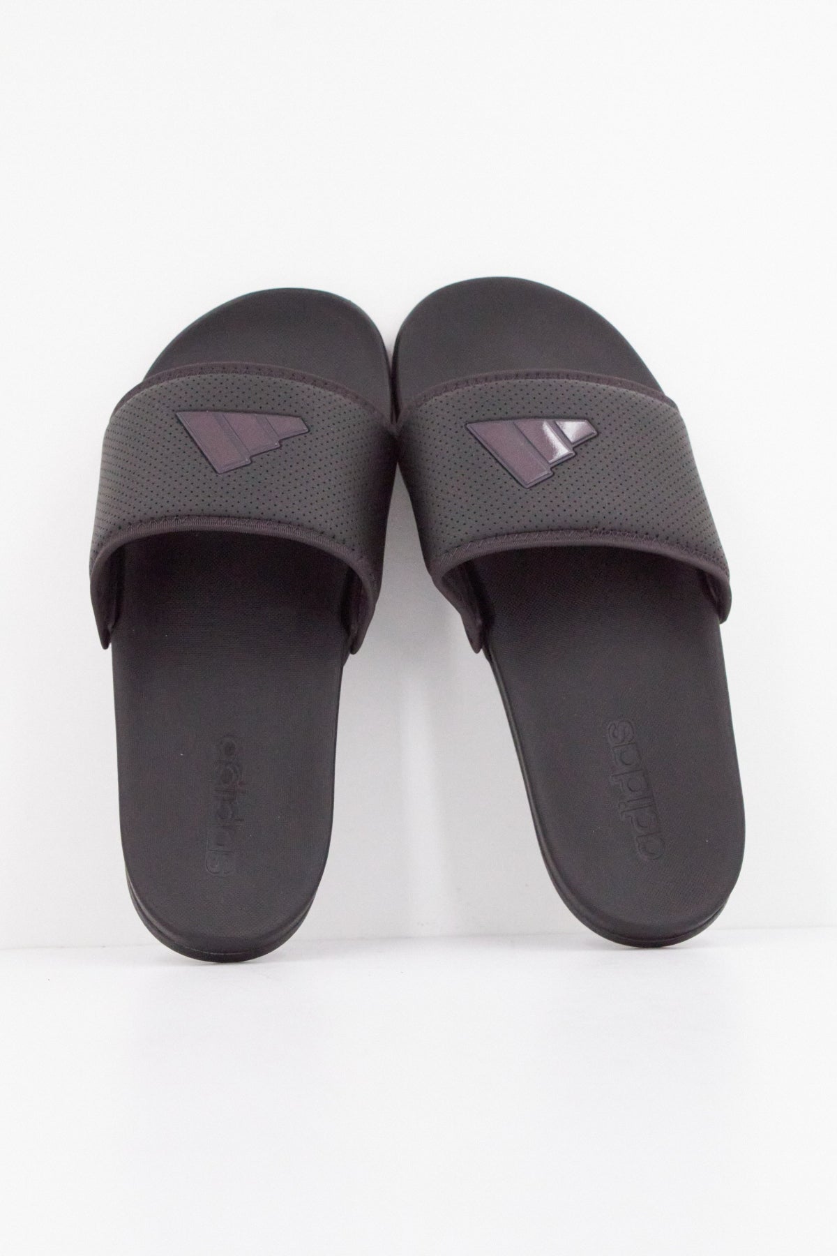 ADIDAS ADILETTE COMFORT en color NEGRO (3)