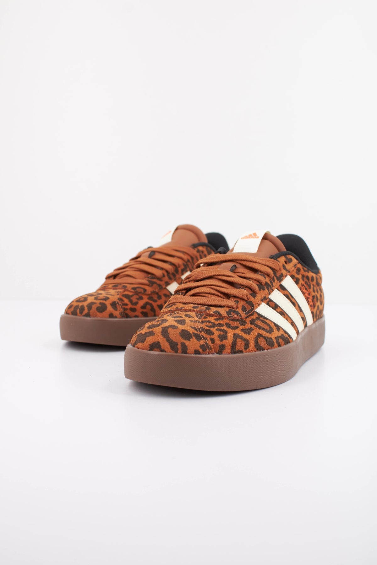 ADIDAS VL COURT . en color ANIMAL PRINT (2)