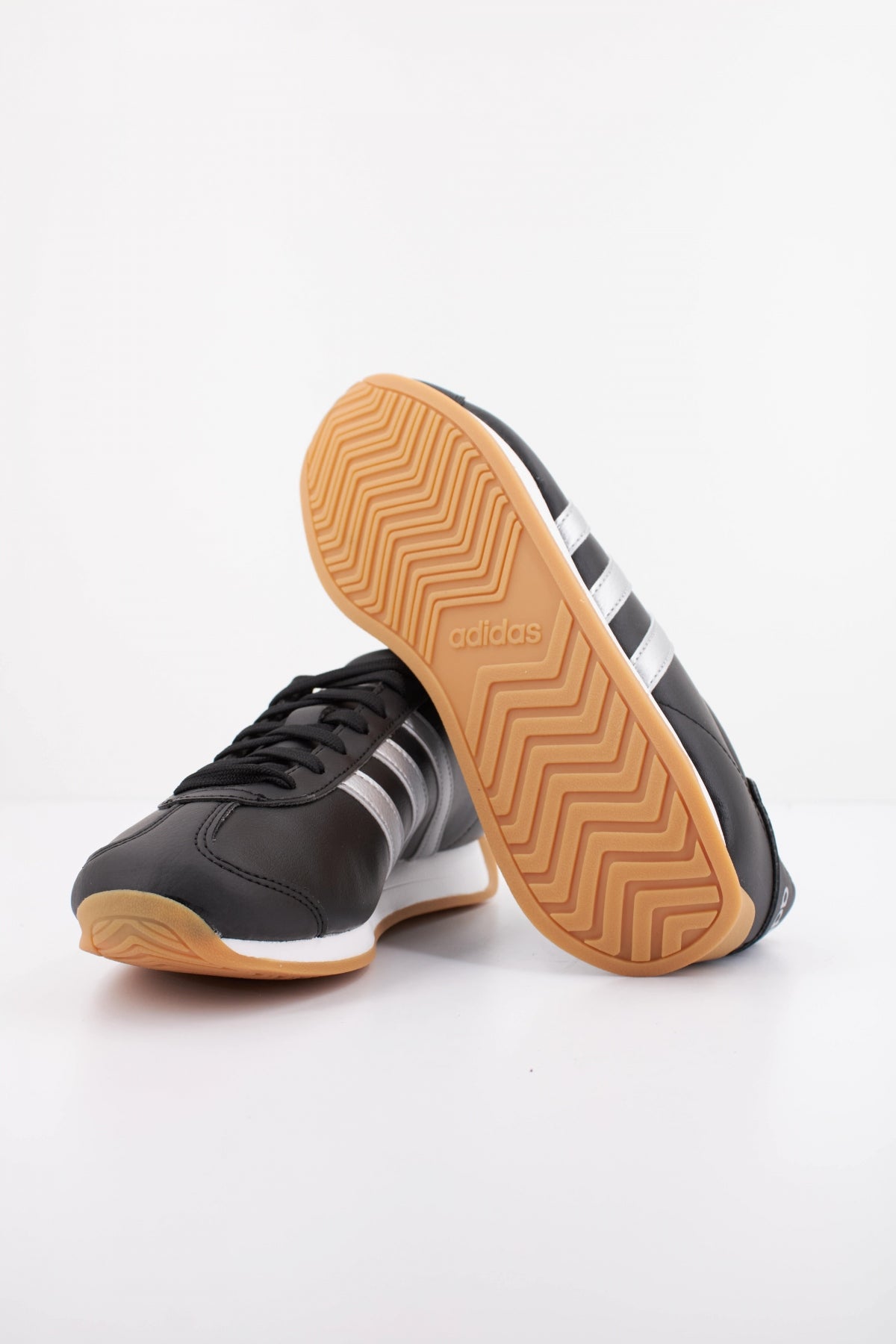 ADIDAS RUNVISTA en color NEGRO (5)