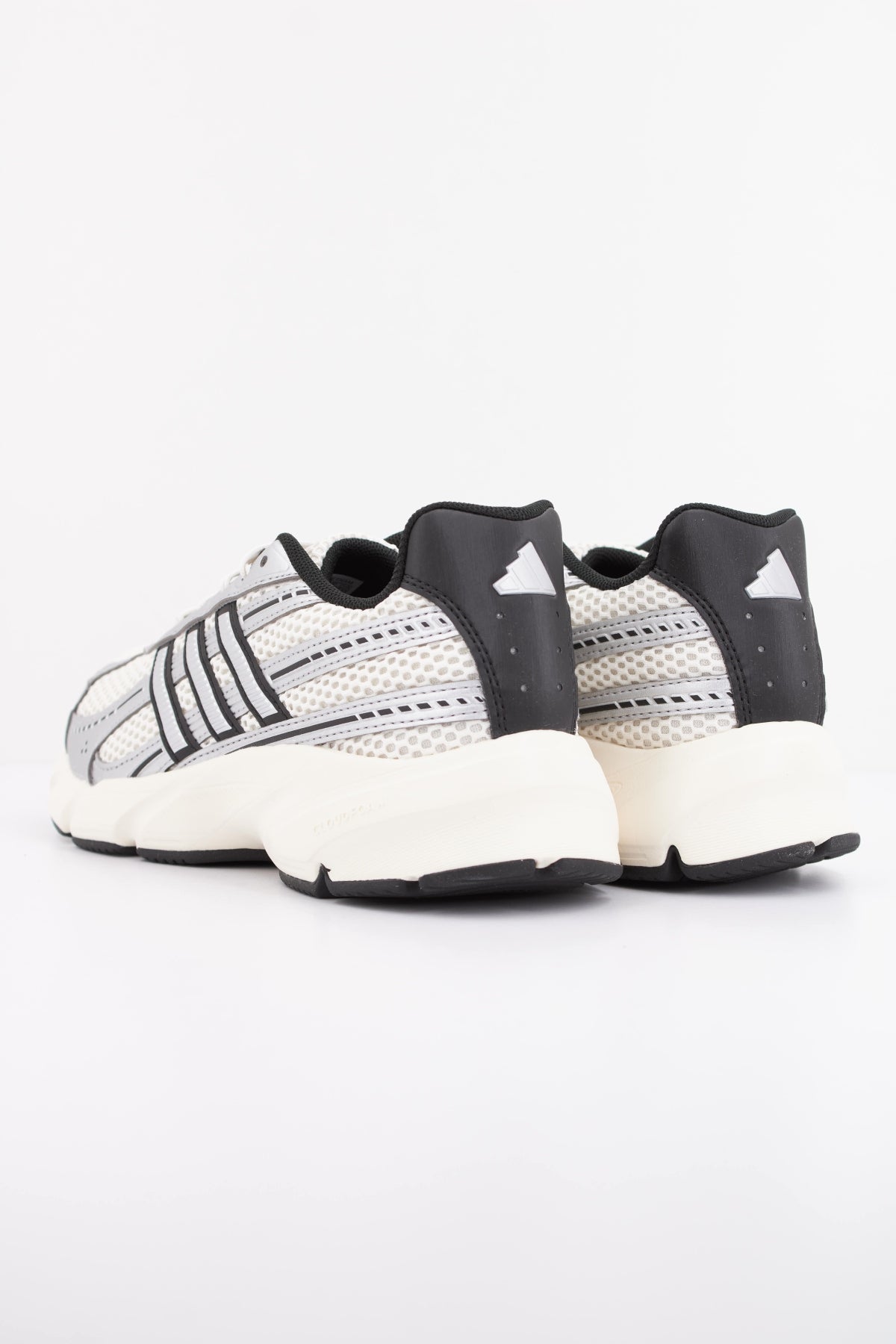 ADIDAS TECHNOCHAOS en color BLANCO (4)