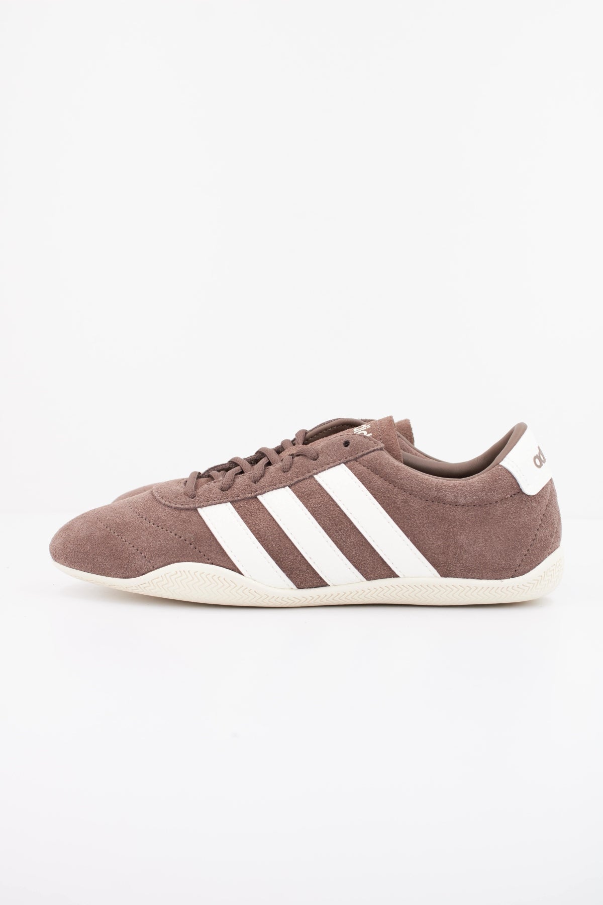 ADIDAS GRAND COURT LO en color MARRON (1)