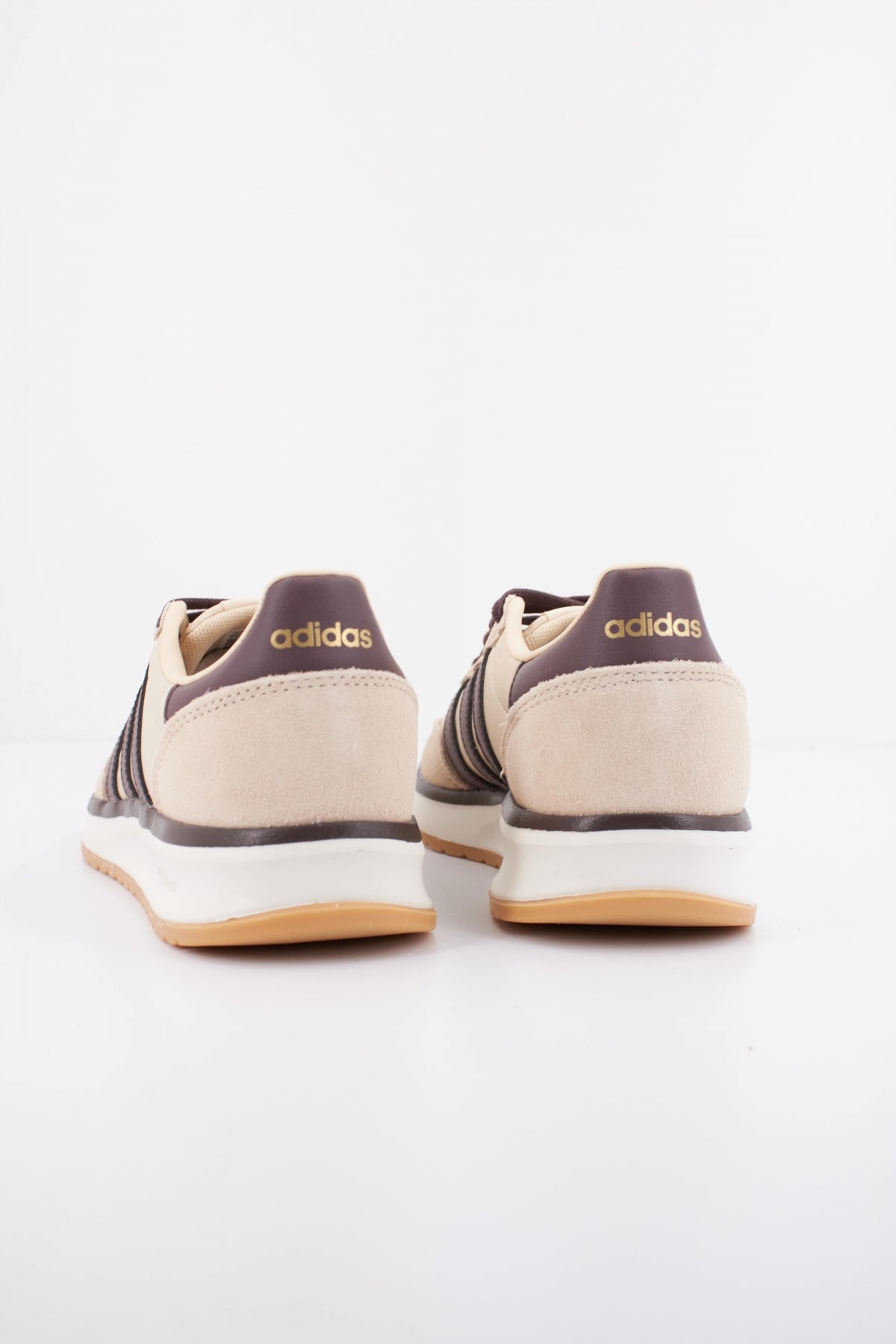 ADIDAS RUN S . en color BEIS (4)
