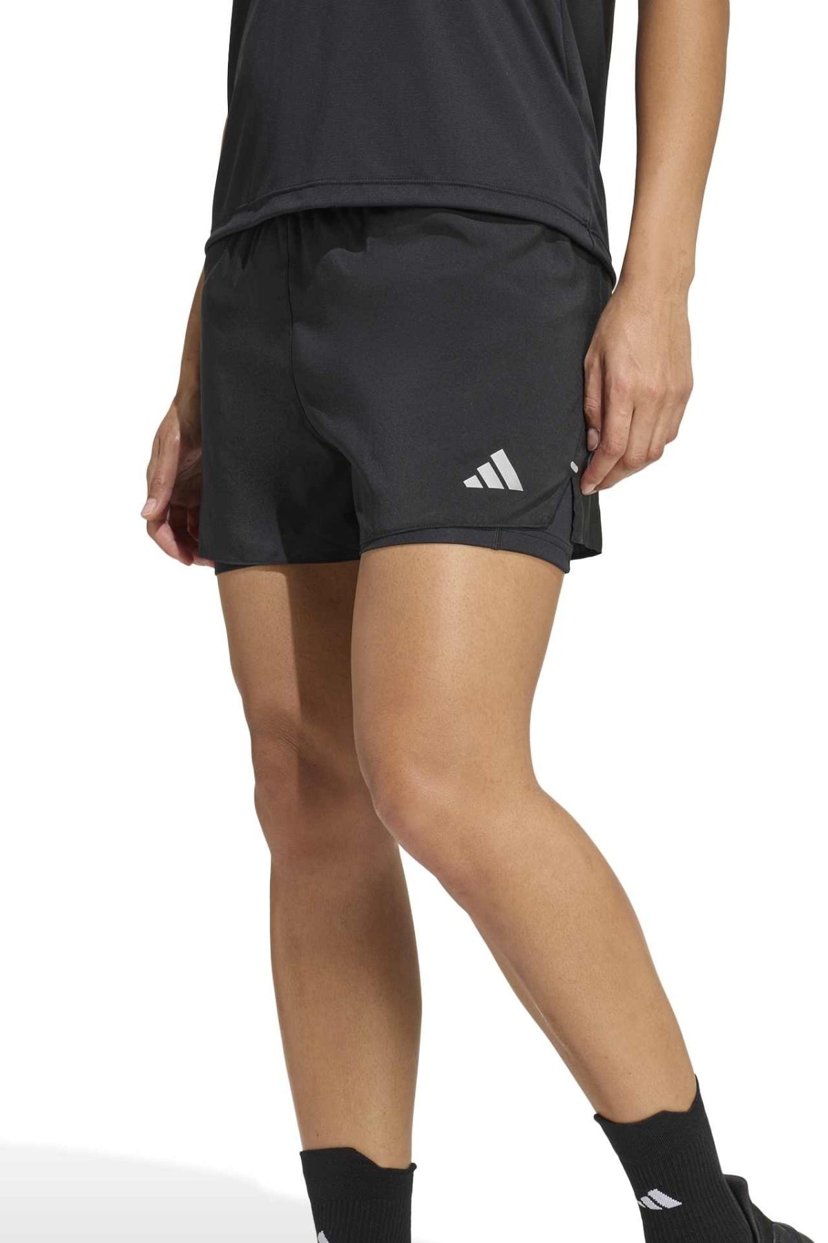 ADIDAS RUN ESS S en color NEGRO (1)