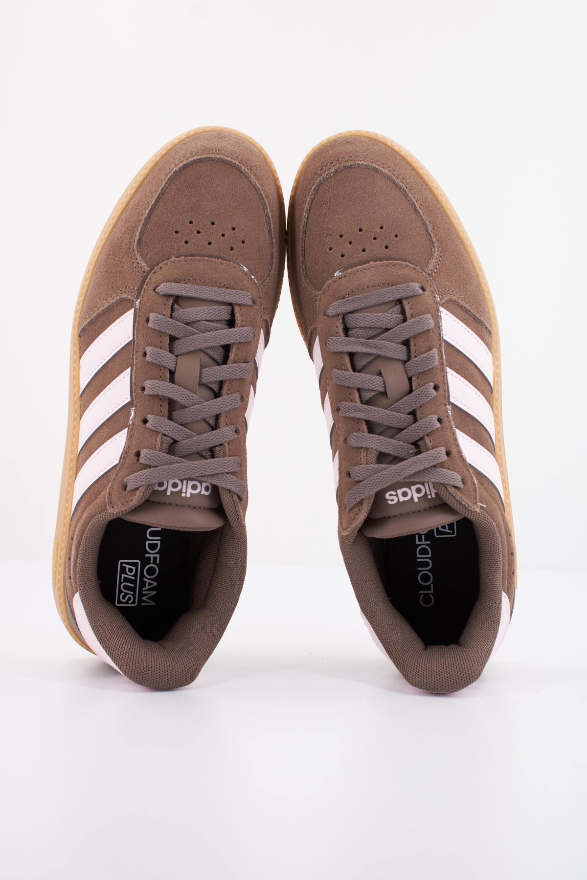 ADIDAS BREAKNET SLEEK en color MARRON (3)