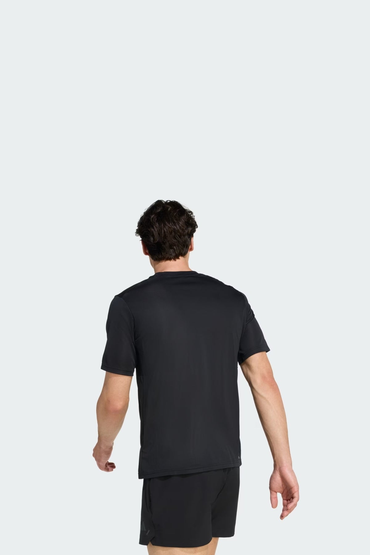 ADIDAS KA WE BAS T en color NEGRO (2)