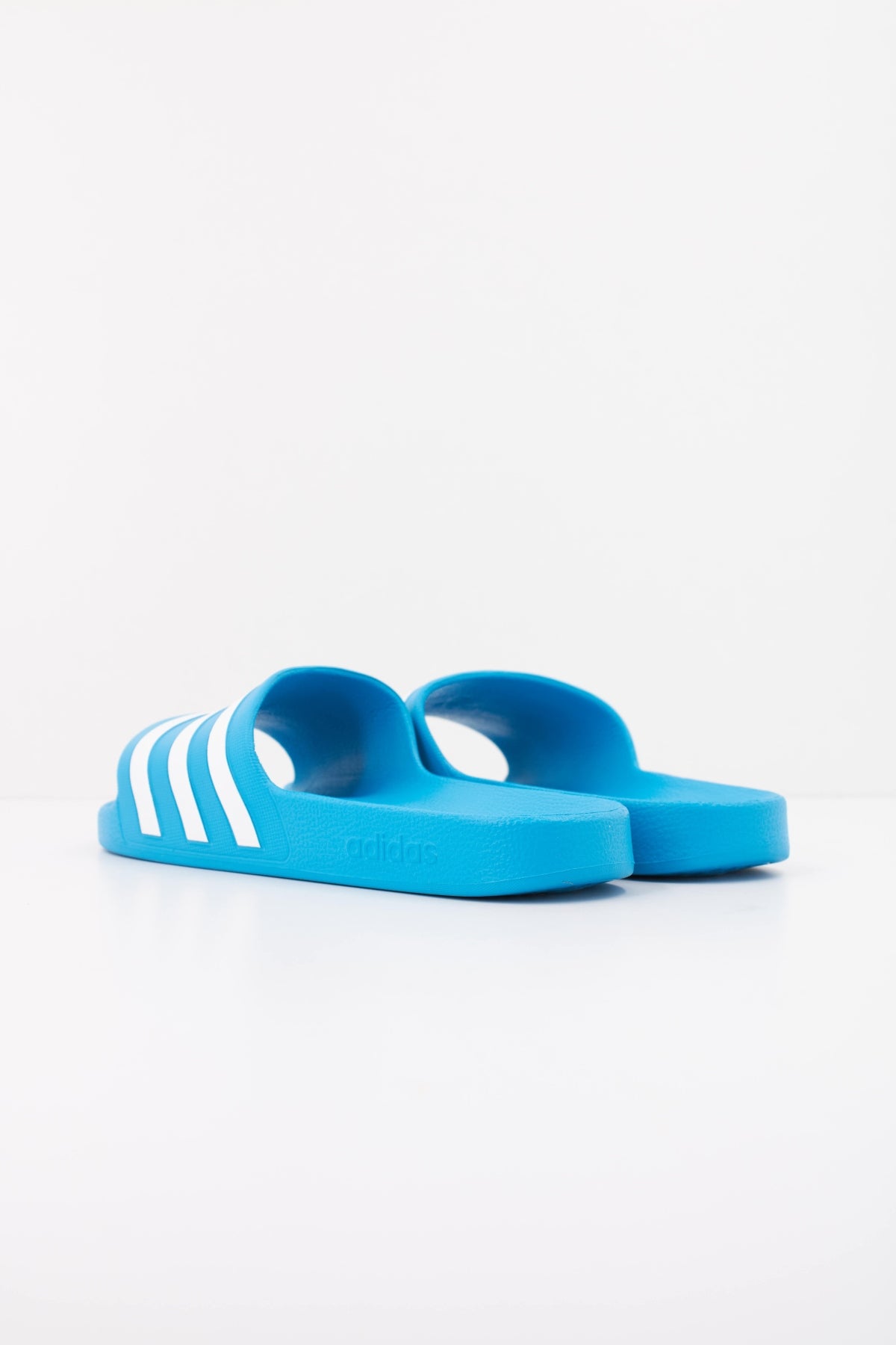 ADIDAS ADILETTE AQUA en color AZUL (4)