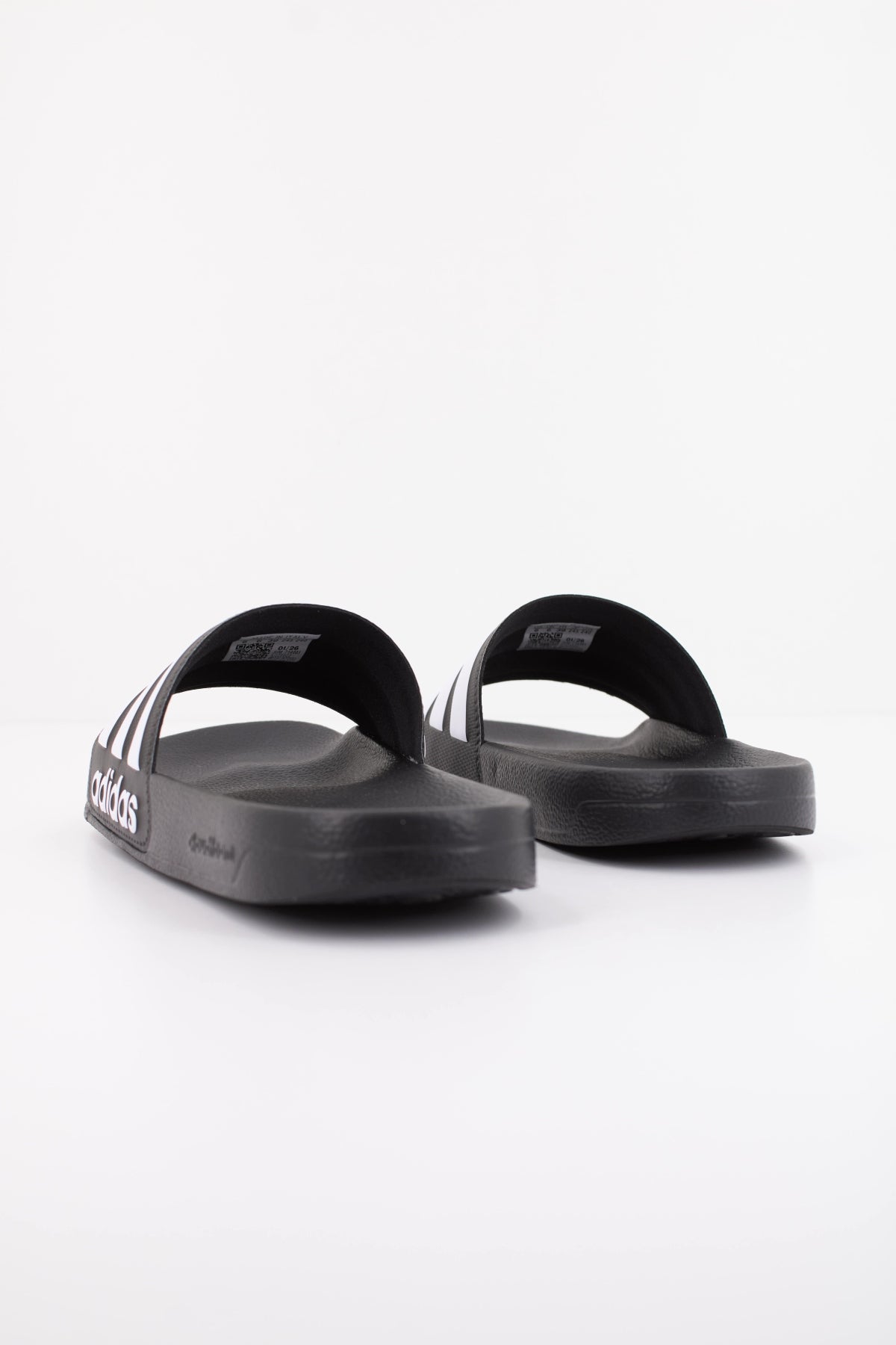ADIDAS ADILETTE SHOWER en color NEGRO (4)