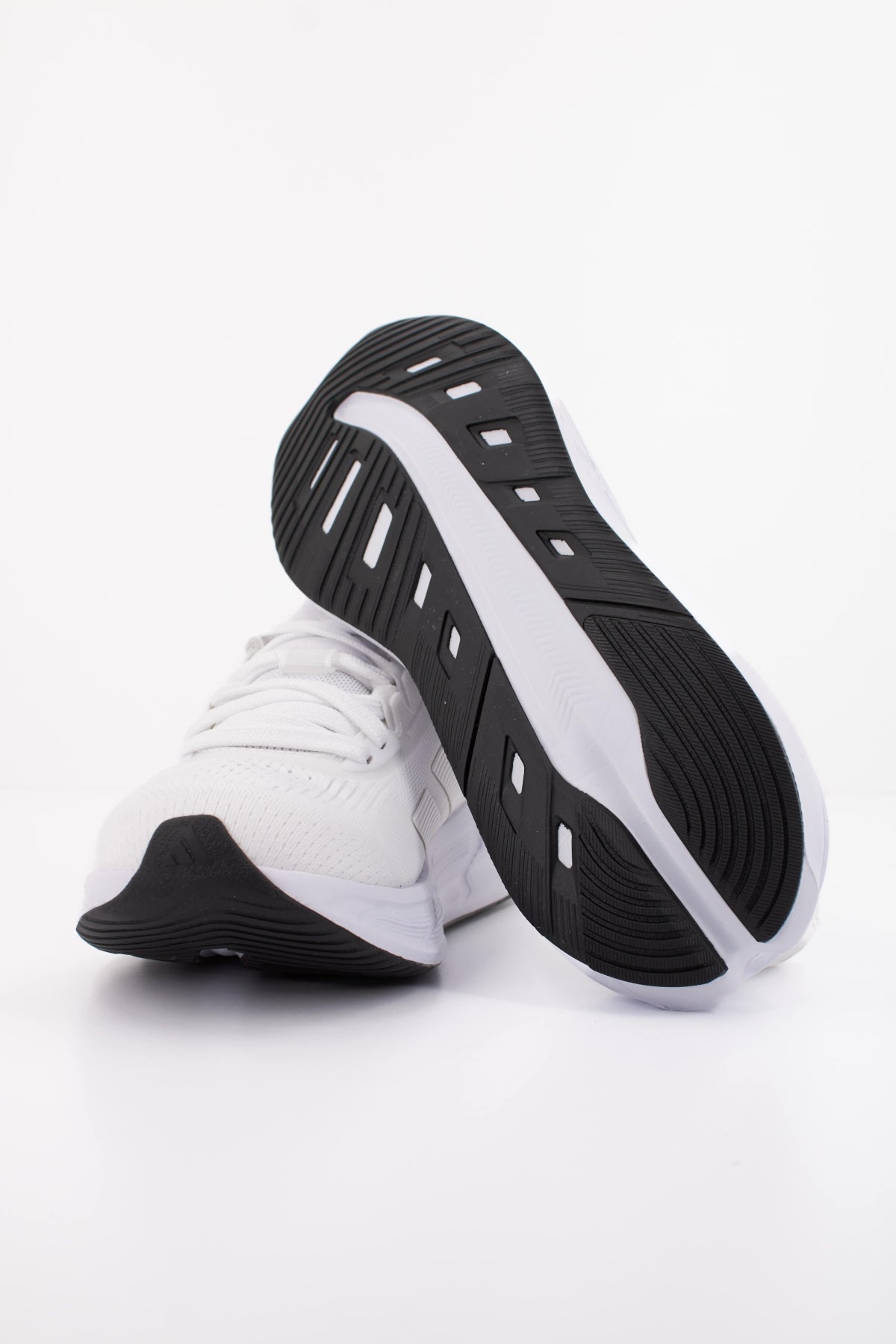 ADIDAS QUESTAR W en color BLANCO (5)