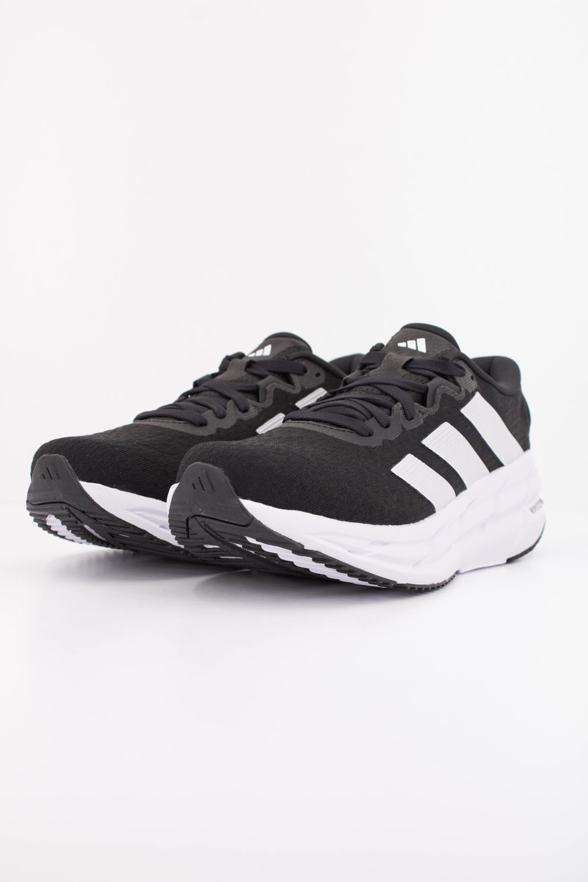ADIDAS ADISTAR W en color NEGRO (2)