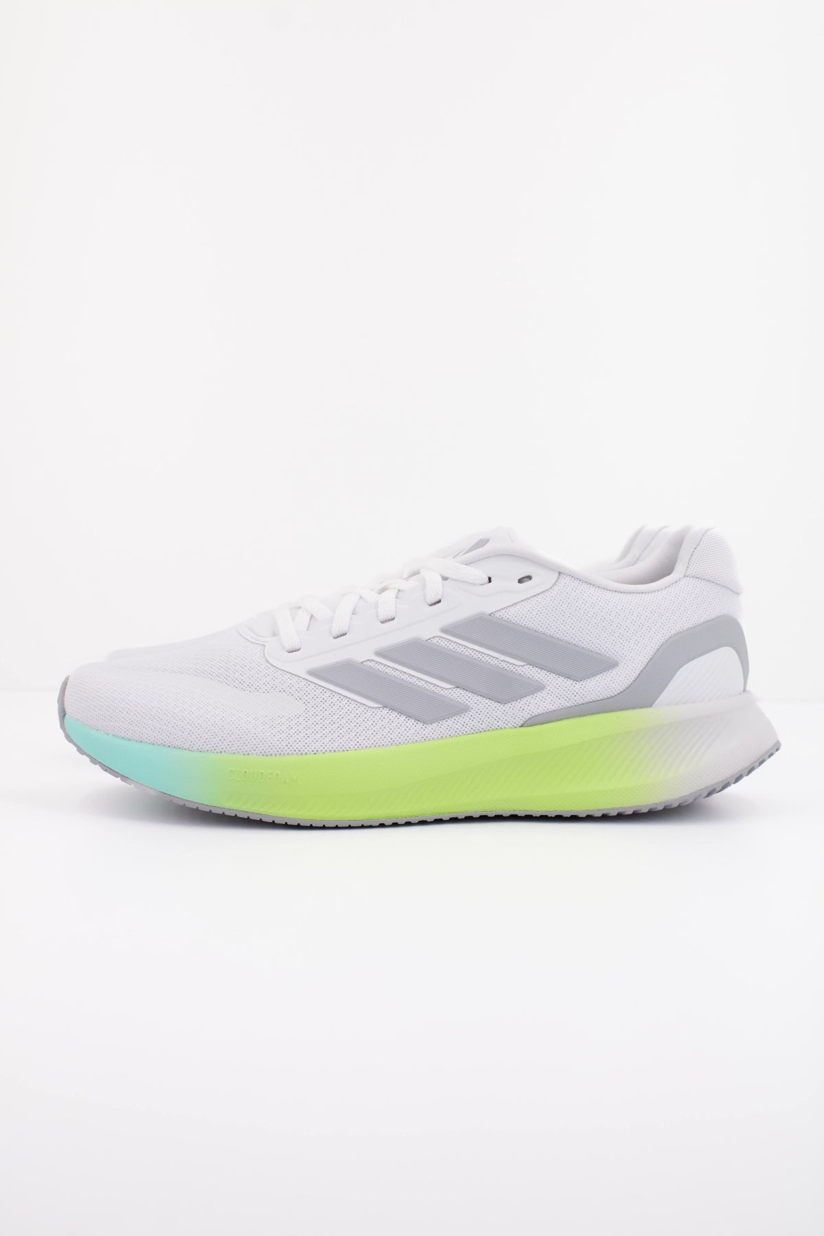 ADIDAS RUNFALCON en color BLANCO (1)