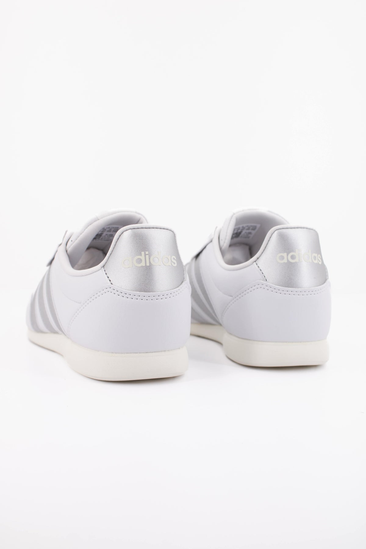 ADIDAS BARREDA LO en color BLANCO (4)