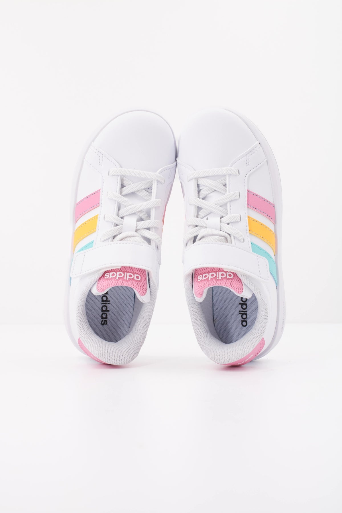 ADIDAS GRAND COURT . EL en color BLANCO (3)