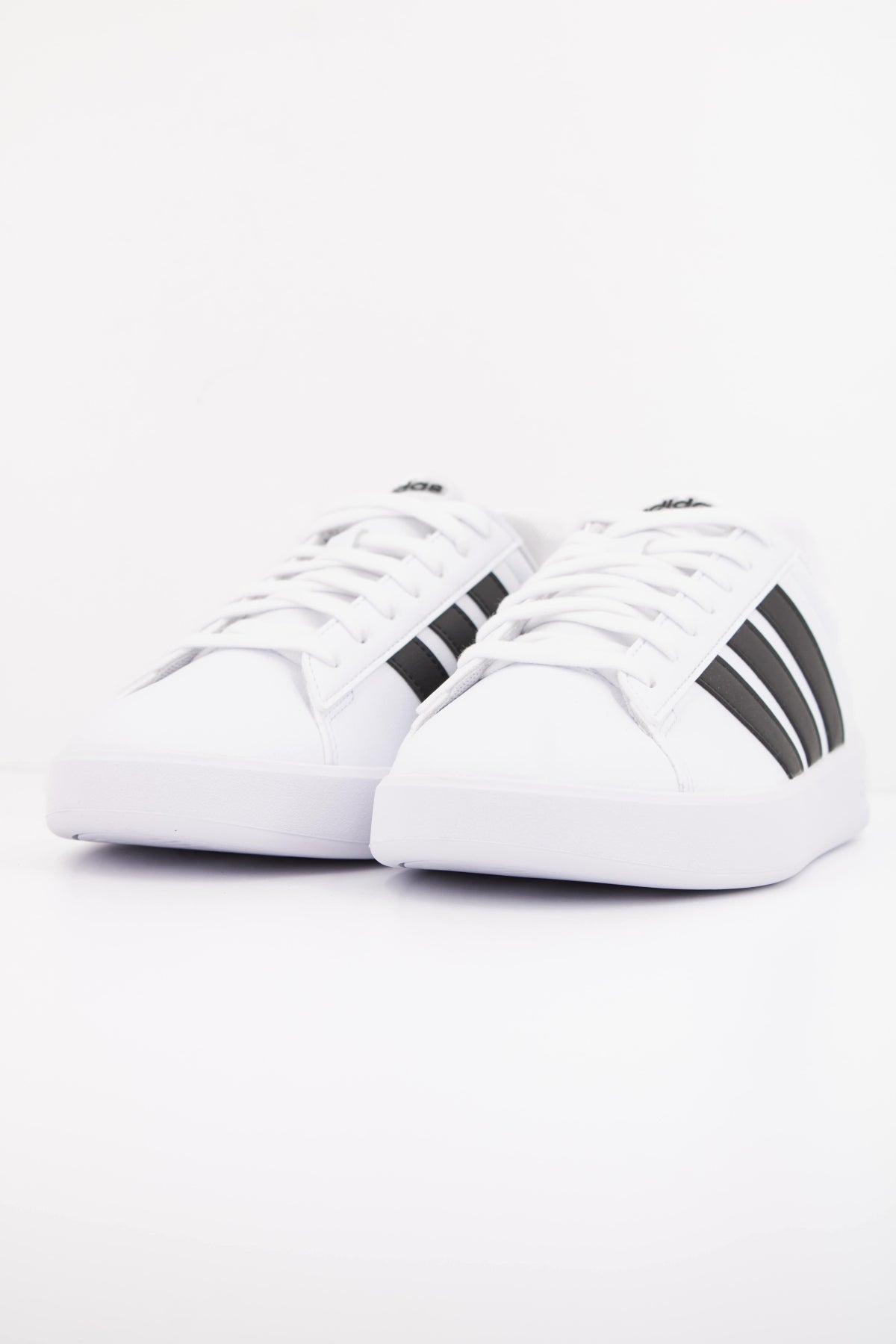 ADIDAS GRAND COURT . en color BLANCO (2)