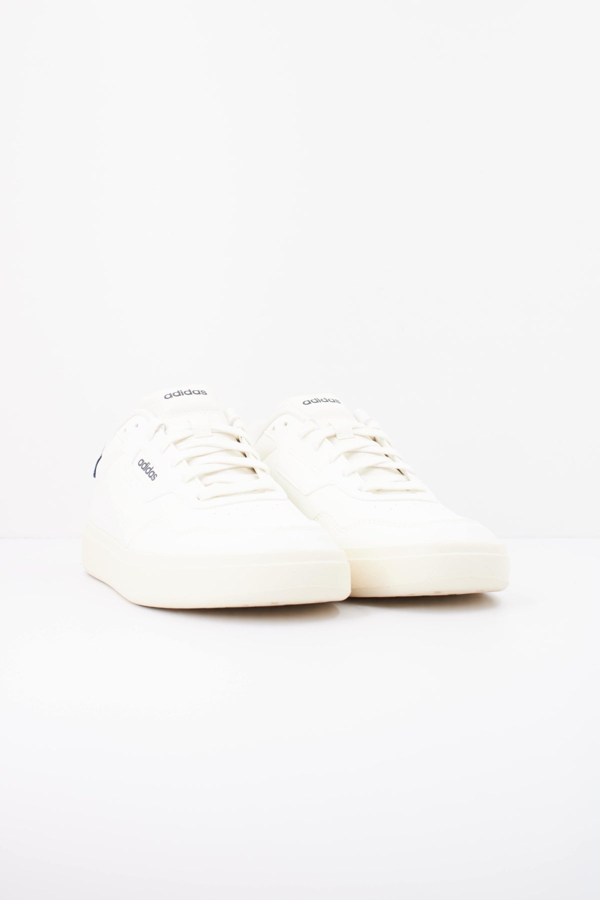 ADIDAS PARK ST . en color BLANCO (2)
