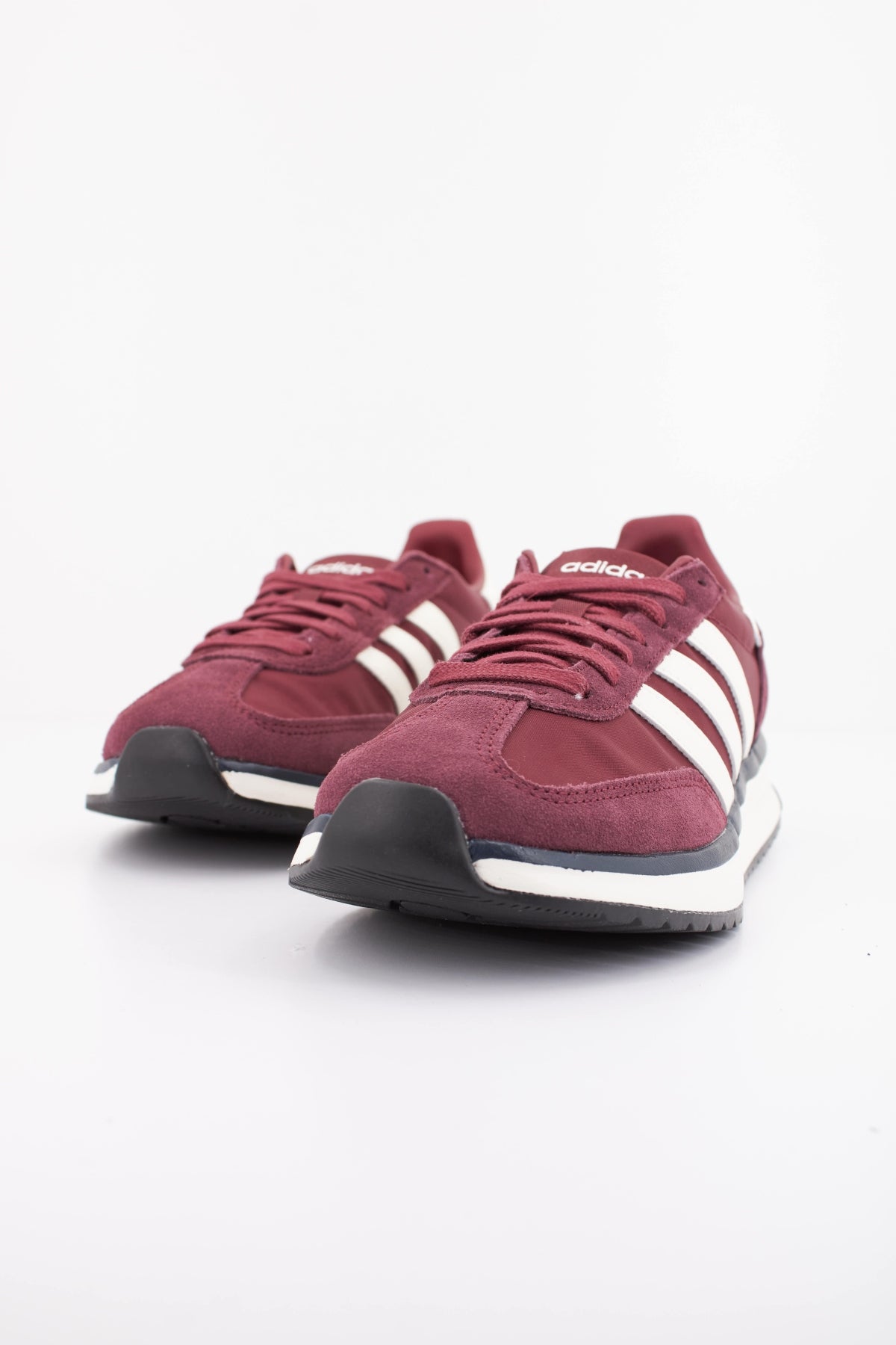 ADIDAS RUN S . en color BURDEOS (2)