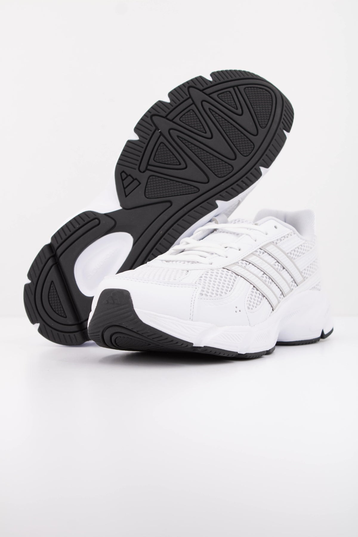 ADIDAS TECHNOCHAOS en color BLANCO (5)