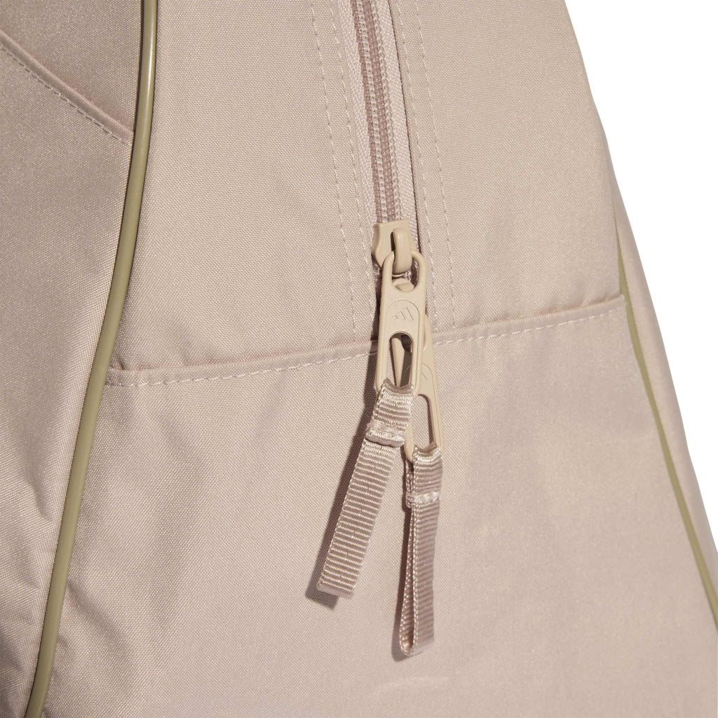 ADIDAS W L ESS BWL BAG en color MARRON CLARO (5)