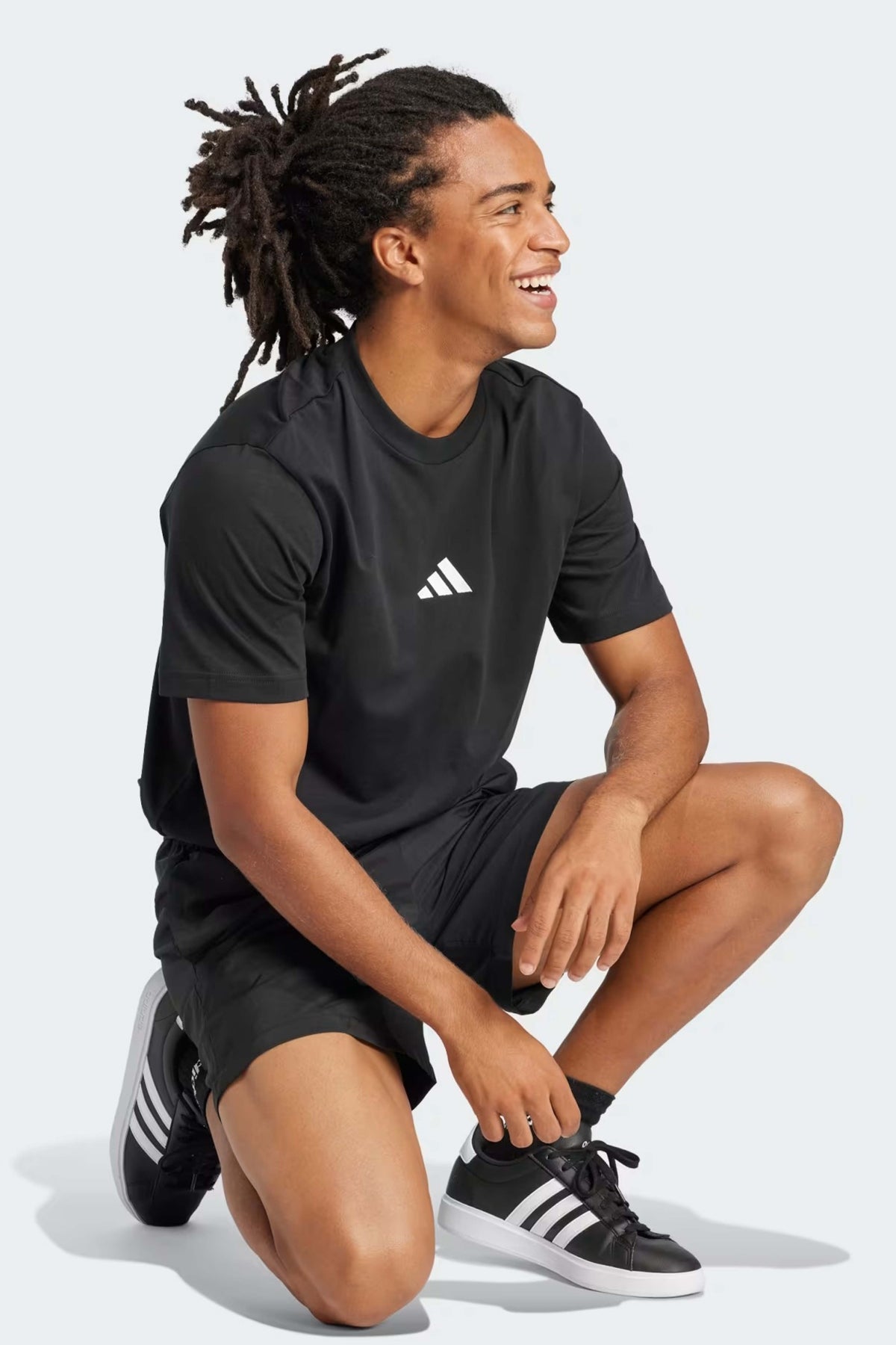ADIDAS JE en color NEGRO (4)