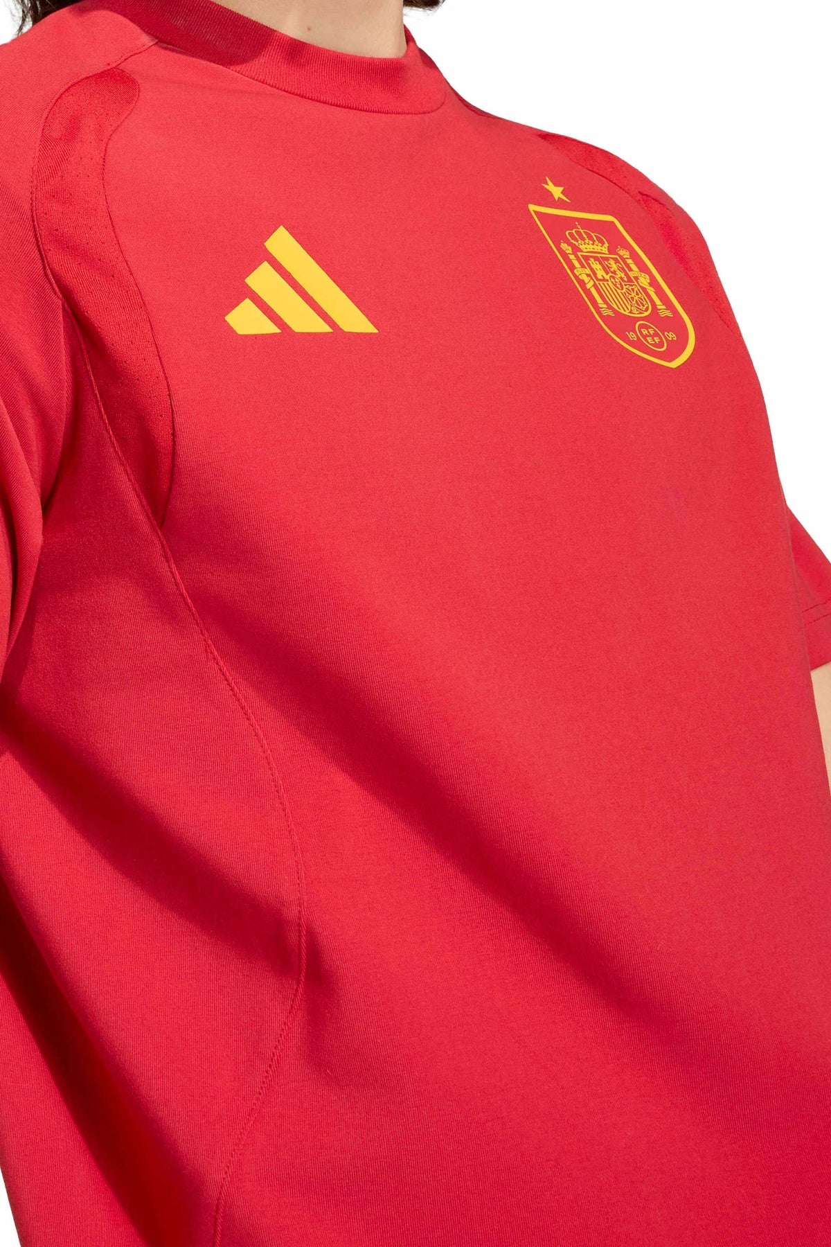 ADIDAS JZ FEF TT TEE en color ROJO (4)