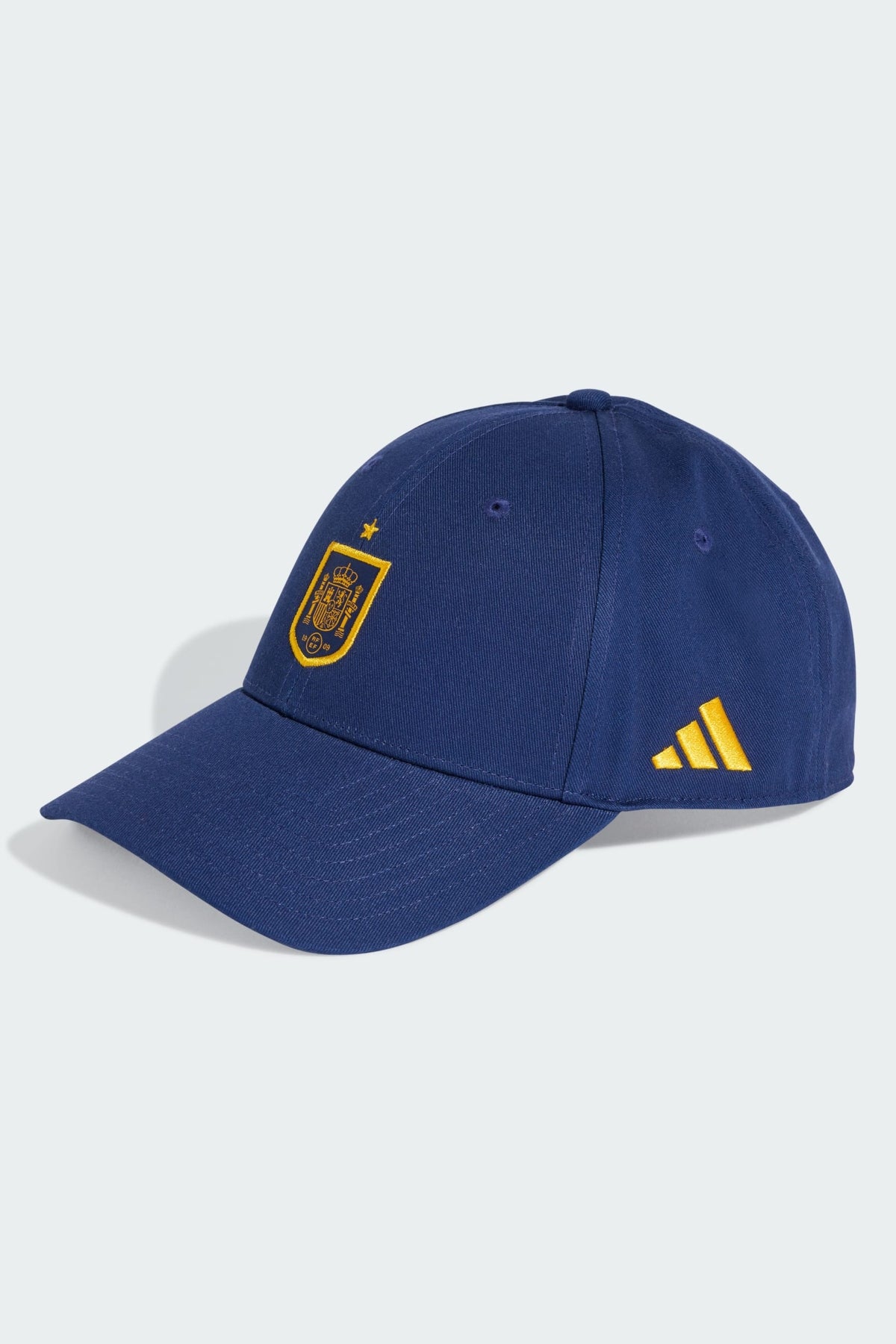 ADIDAS RFEF CAP en color AZUL (1)