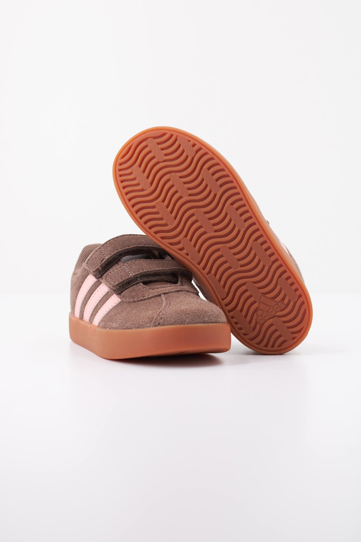 ADIDAS KK VL en color MARRON (5)