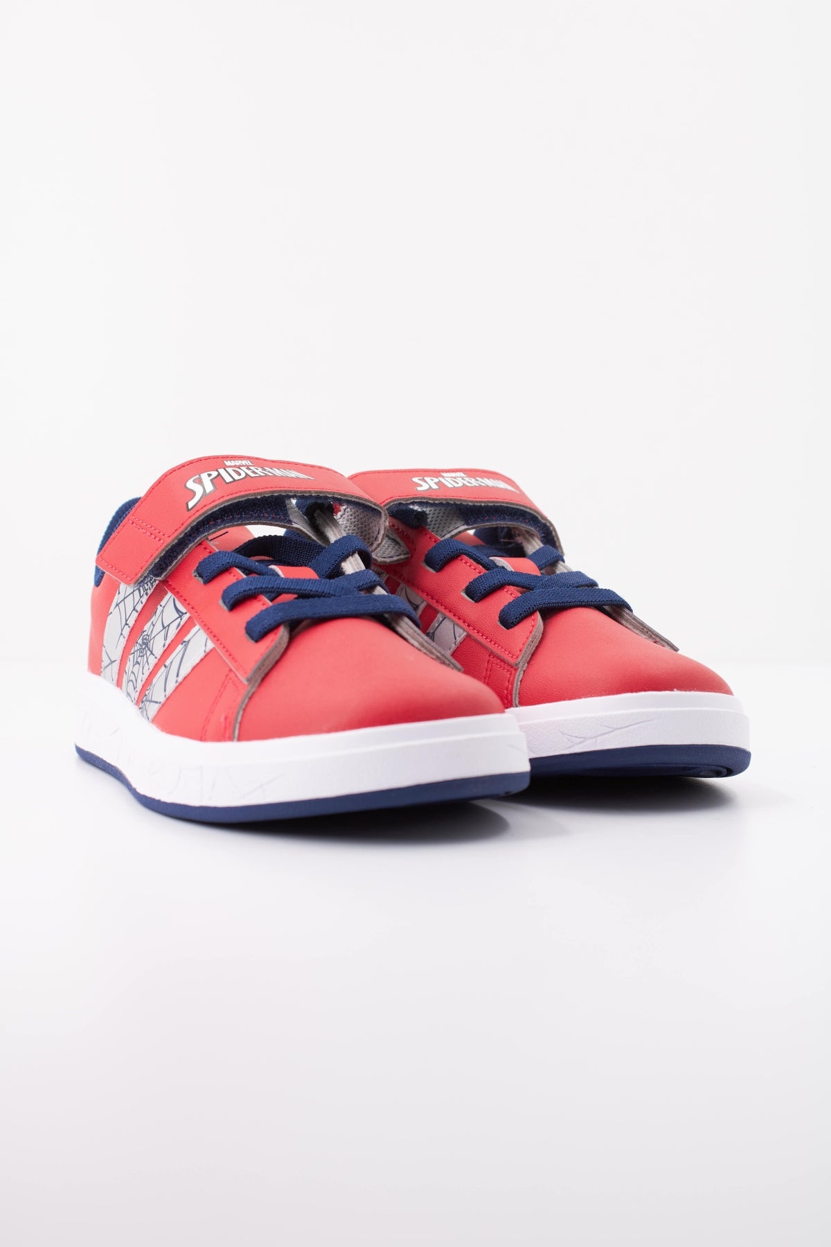 ADIDAS GRAND COURT SPIDER en color ROJO (2)