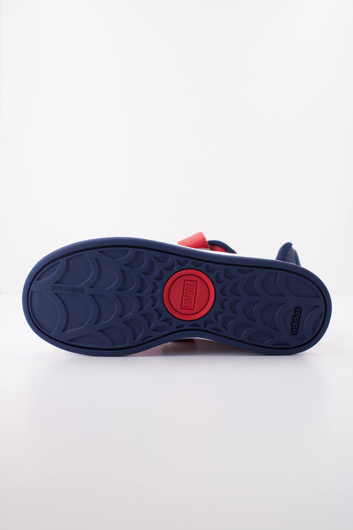 ADIDAS GRAND COURT SPIDER en color ROJO (5)